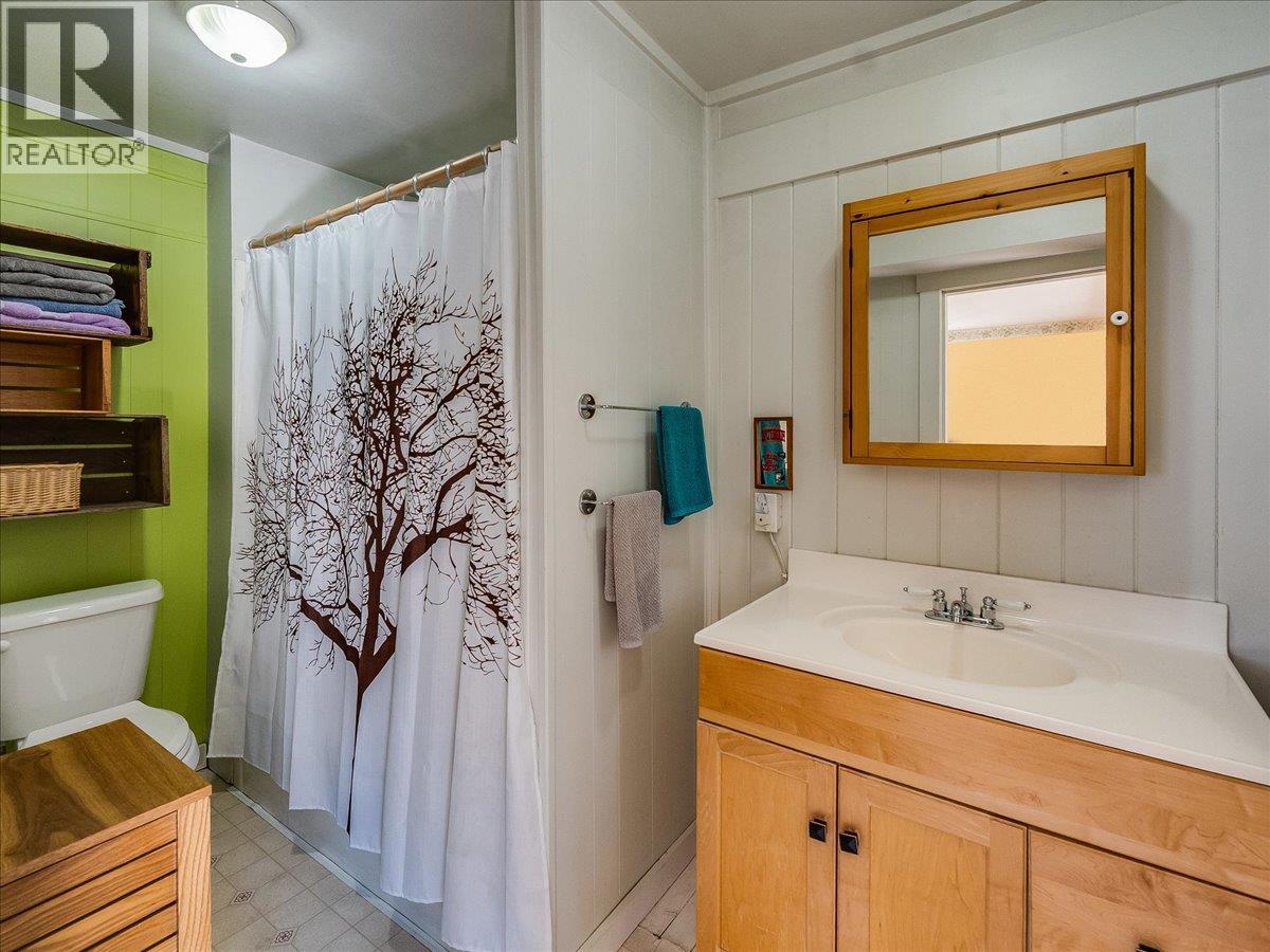 414 Mill Street, Nelson, British Columbia V1L 4R9 - Photo 29 - 10401515