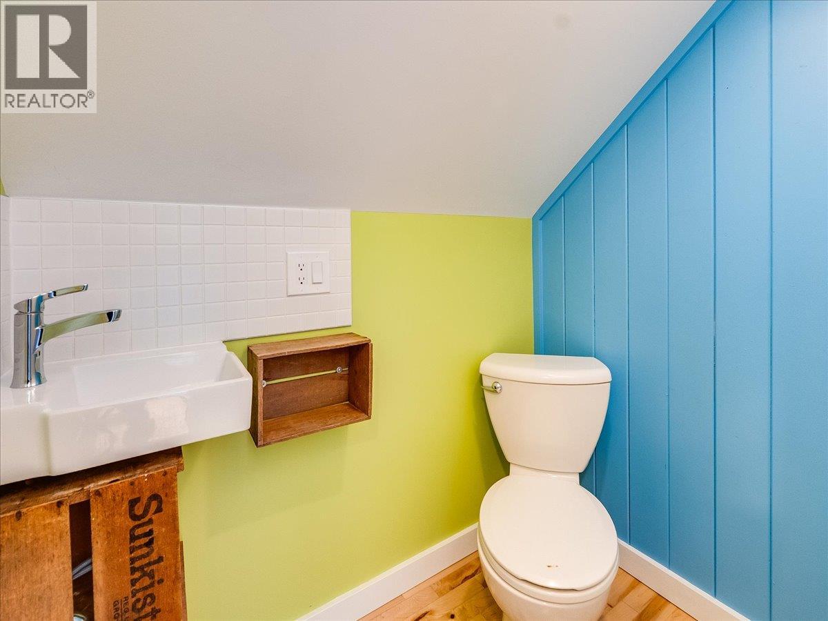 414 Mill Street, Nelson, British Columbia V1L 4R9 - Photo 34 - 10401515