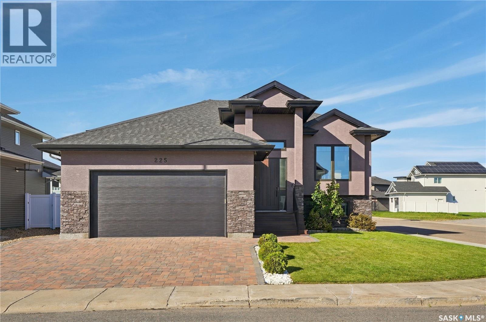 225 Cowan Crescent, Martensville, Saskatchewan  S0K 2T1 - Photo 3 - SK049160