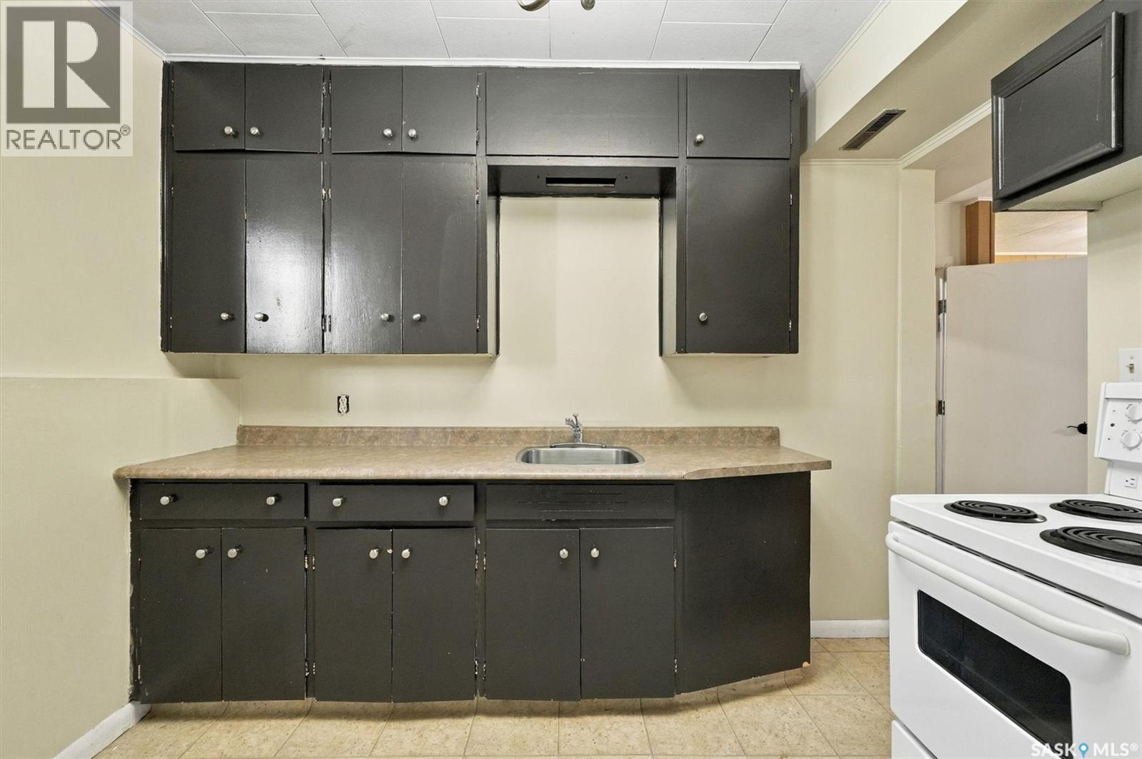 302 Mcmillan Avenue, Saskatoon, Saskatchewan  S7L 2T5 - Photo 31 - SK048982