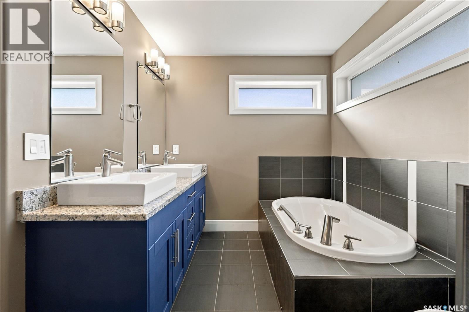 242 Pohorecky Street, Saskatoon, Saskatchewan  S7W 0J3 - Photo 31 - SK048959