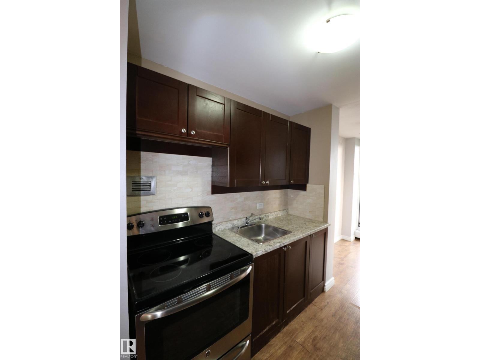 #1403 9816 112 St Nw, Edmonton, Alberta  T5K 1L5 - Photo 8 - E4510012