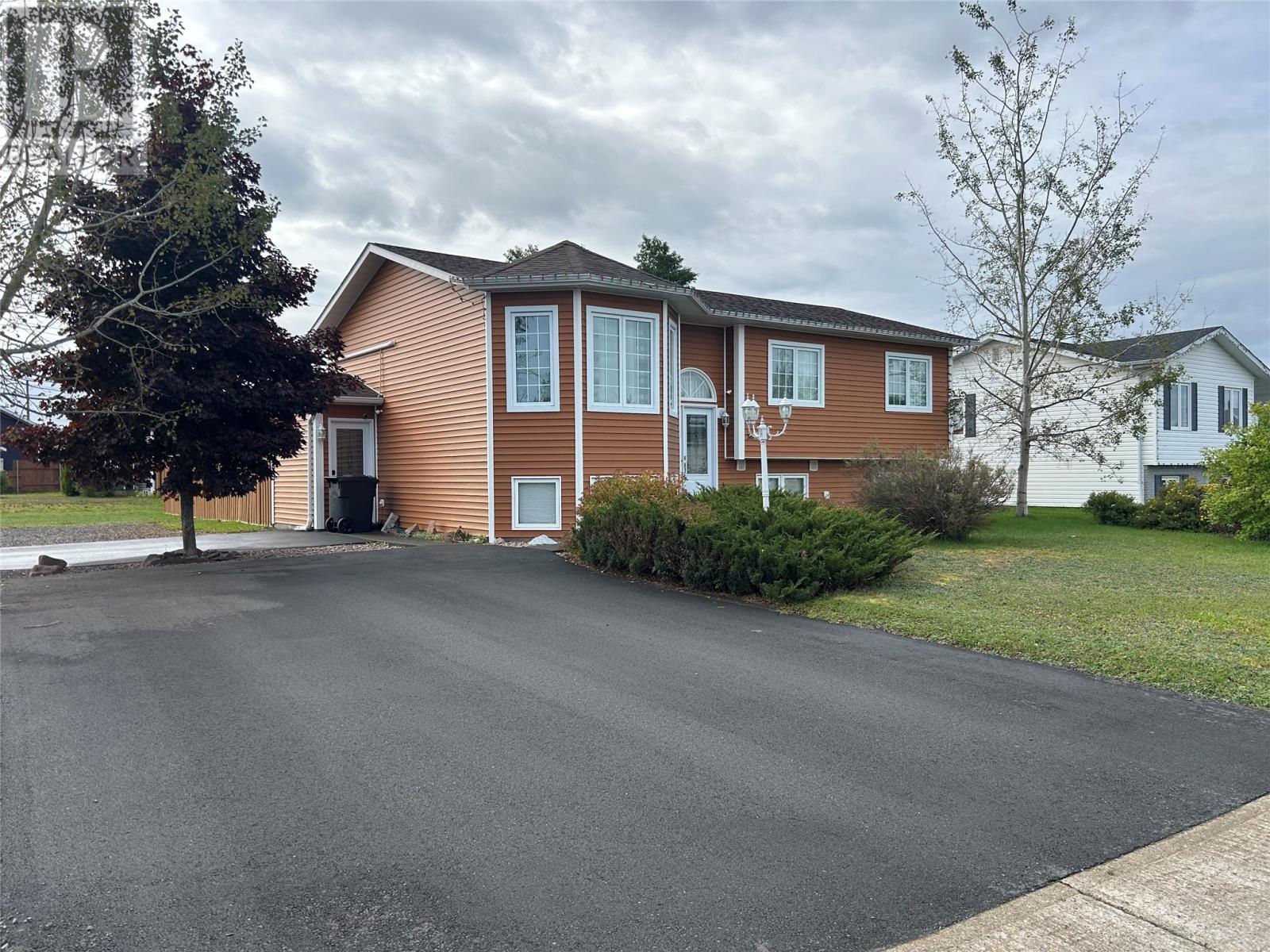 30 Snow Crescent, Grand Falls- Windsor, Newfoundland & Labrador  A2B 1C7 - Photo 4 - 1303559