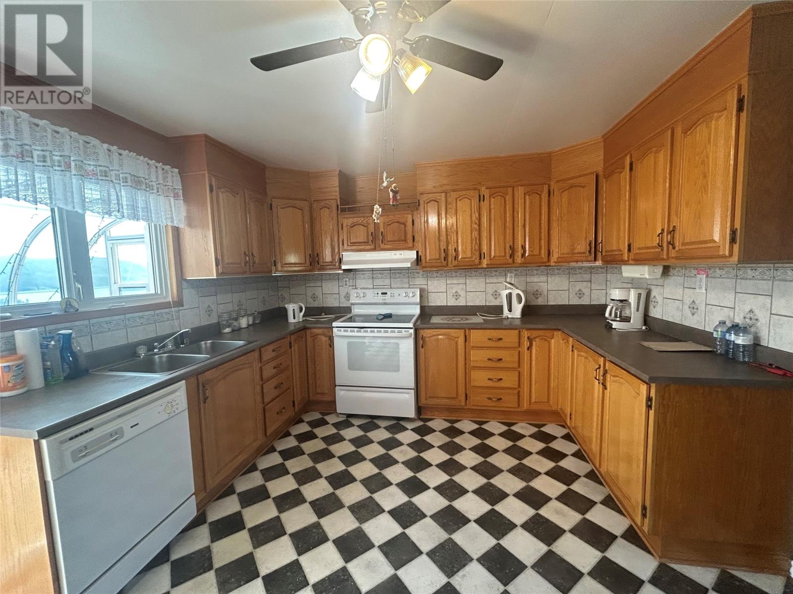 68 Main Street, Leading Tickles, Newfoundland & Labrador  A0H 1T0 - Photo 23 - 1303554