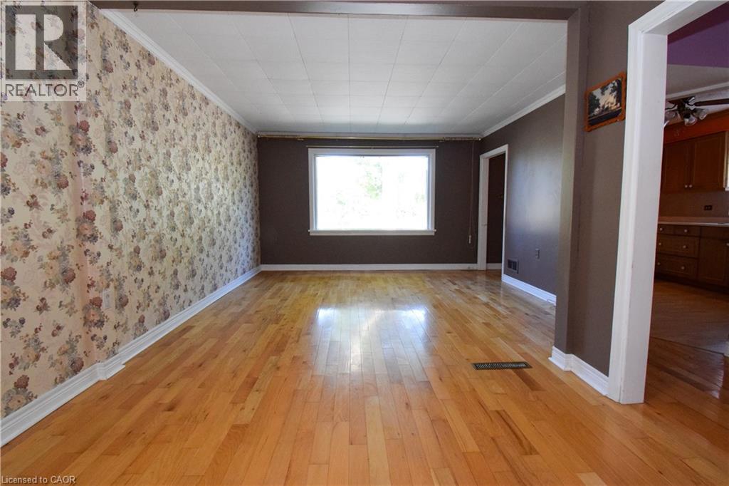 272 Carlton Street, St. Catharines, Ontario  L2N 1B9 - Photo 7 - 40851047