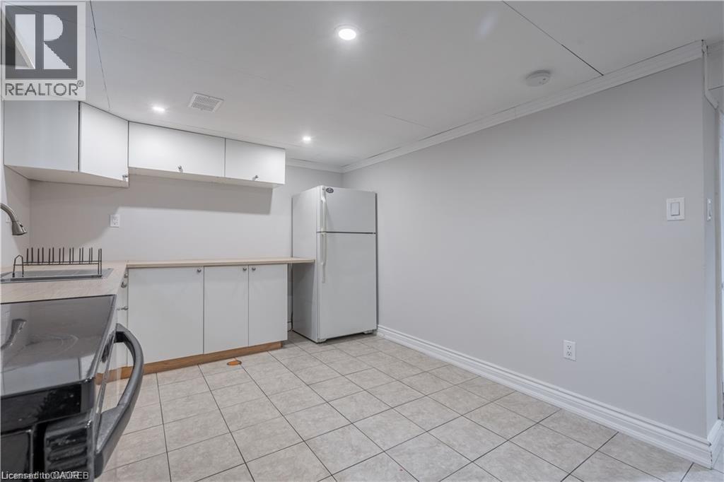101 Ivon Avenue Unit# Basement, Hamilton, Ontario  L8H 5S5 - Photo 6 - 40863262