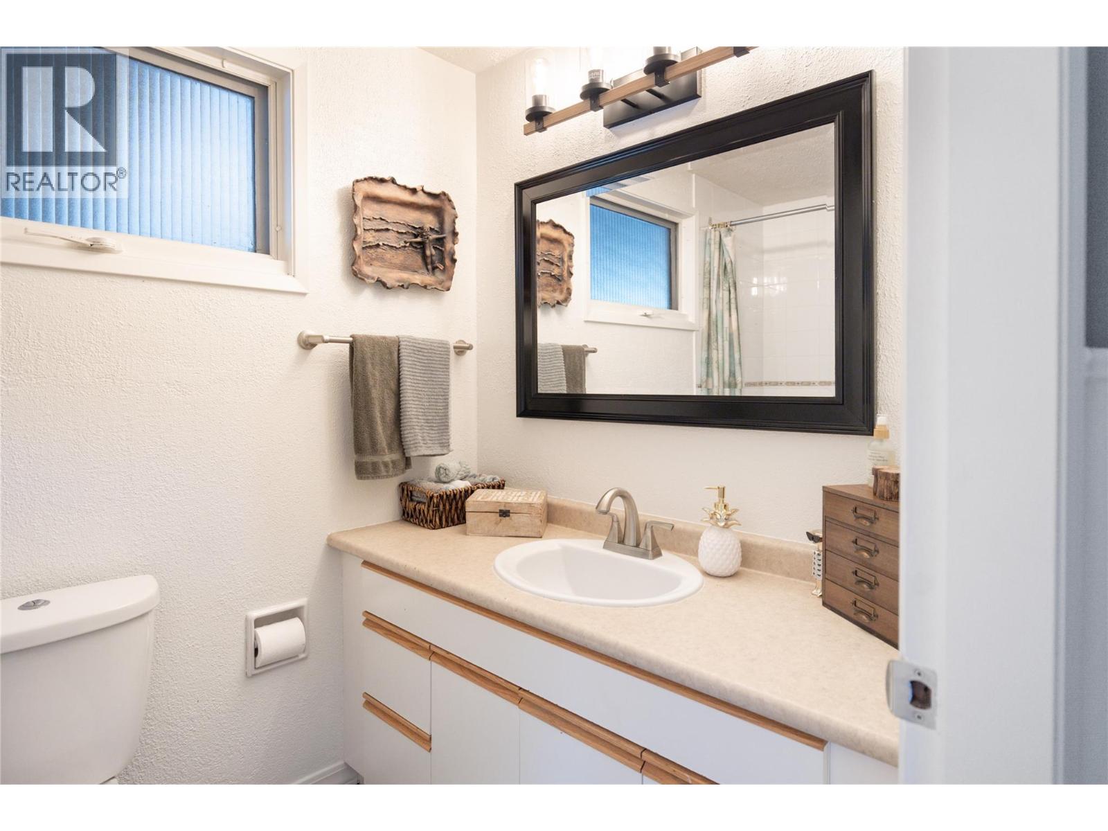2475 Dunsmuir Road, Kelowna, British Columbia  V1W 2V2 - Photo 14 - 10401347