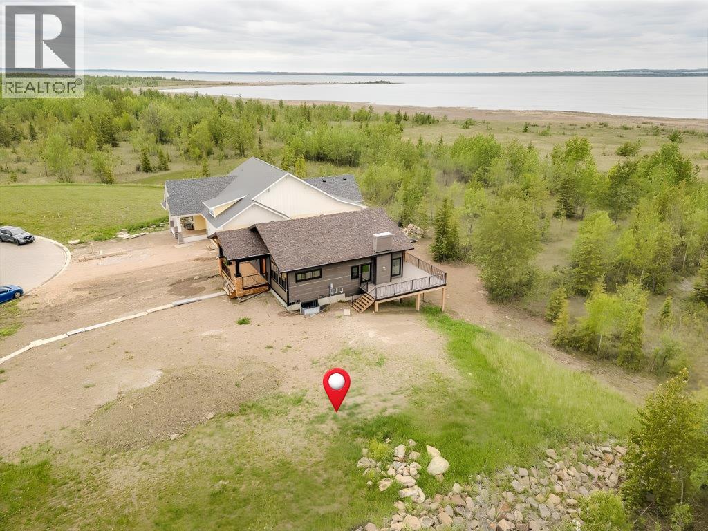 799 Springside Close photo 2