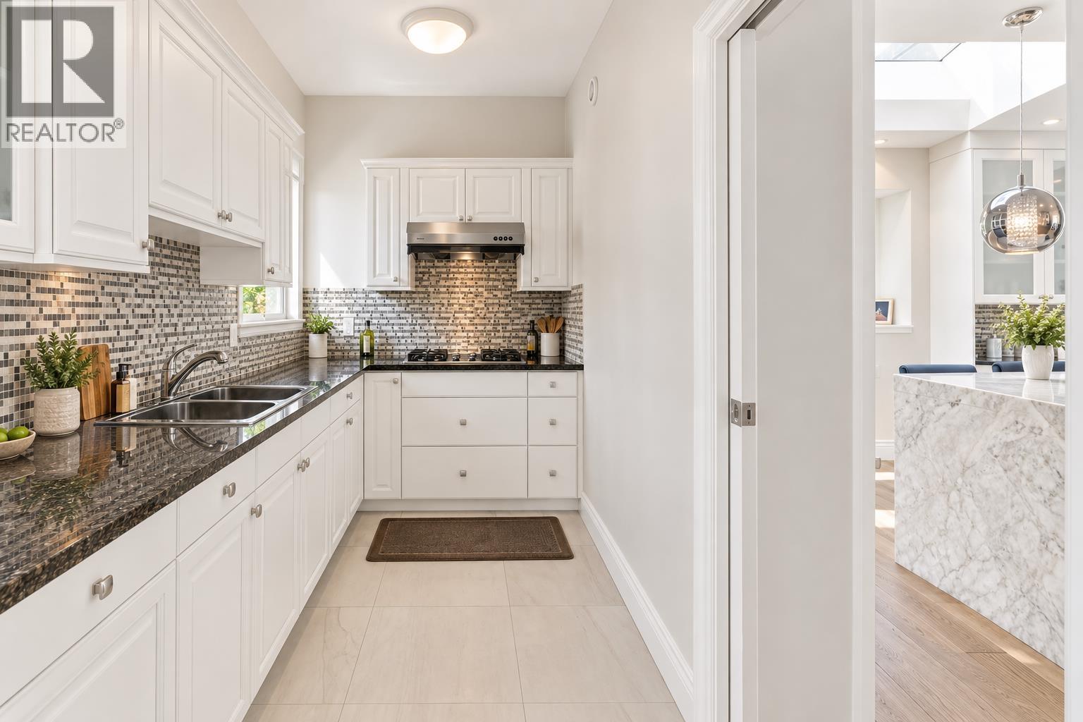 1560 Chippendale Court, West Vancouver, British Columbia  V7S 3G6 - Photo 16 - R3168572