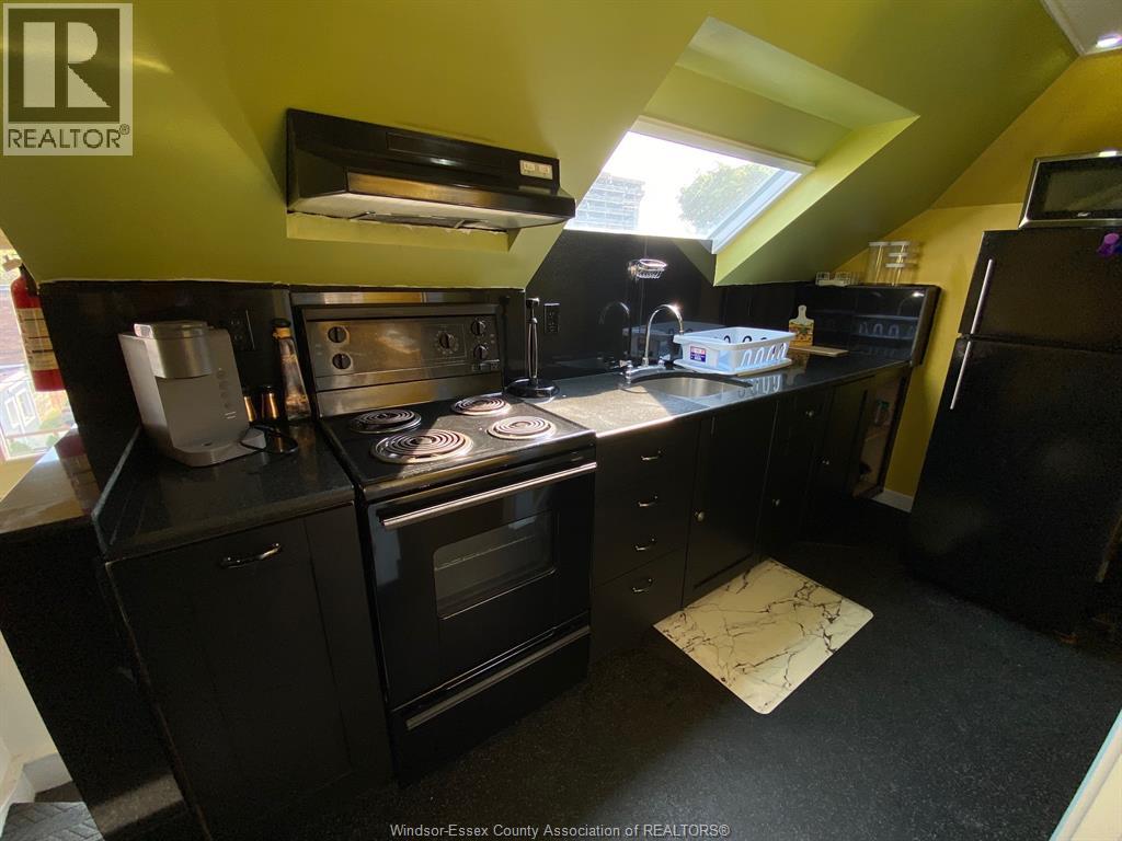 1610 Victoria Avenue Unit# Upper, Windsor, Ontario  N8X 1P7 - Photo 14 - 26023423