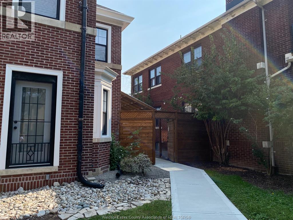 1610 Victoria Avenue Unit# Upper, Windsor, Ontario  N8X 1P7 - Photo 3 - 26023423