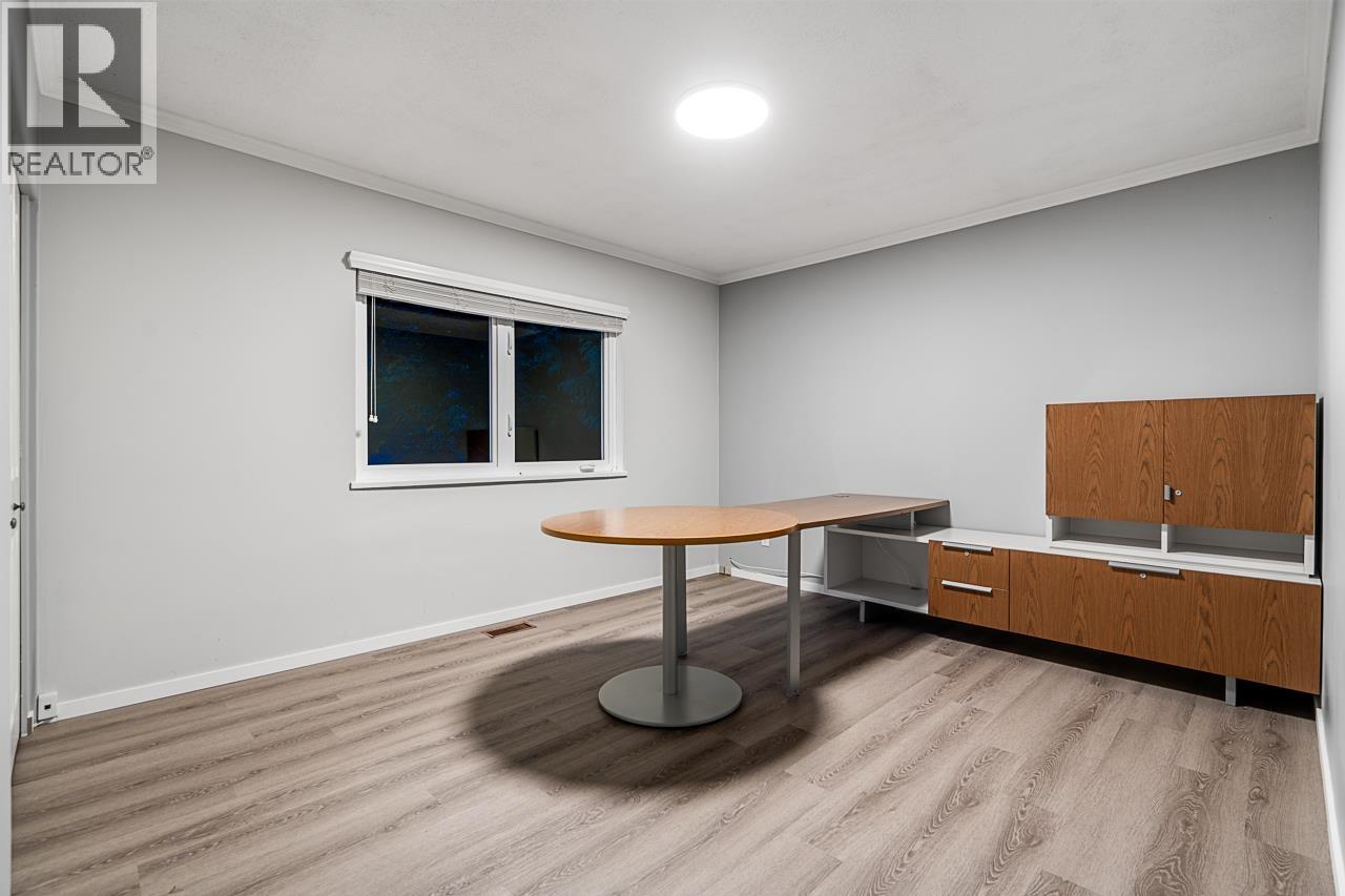 4740 Rutland Road, West Vancouver, British Columbia  V7W 1G7 - Photo 11 - R3160523