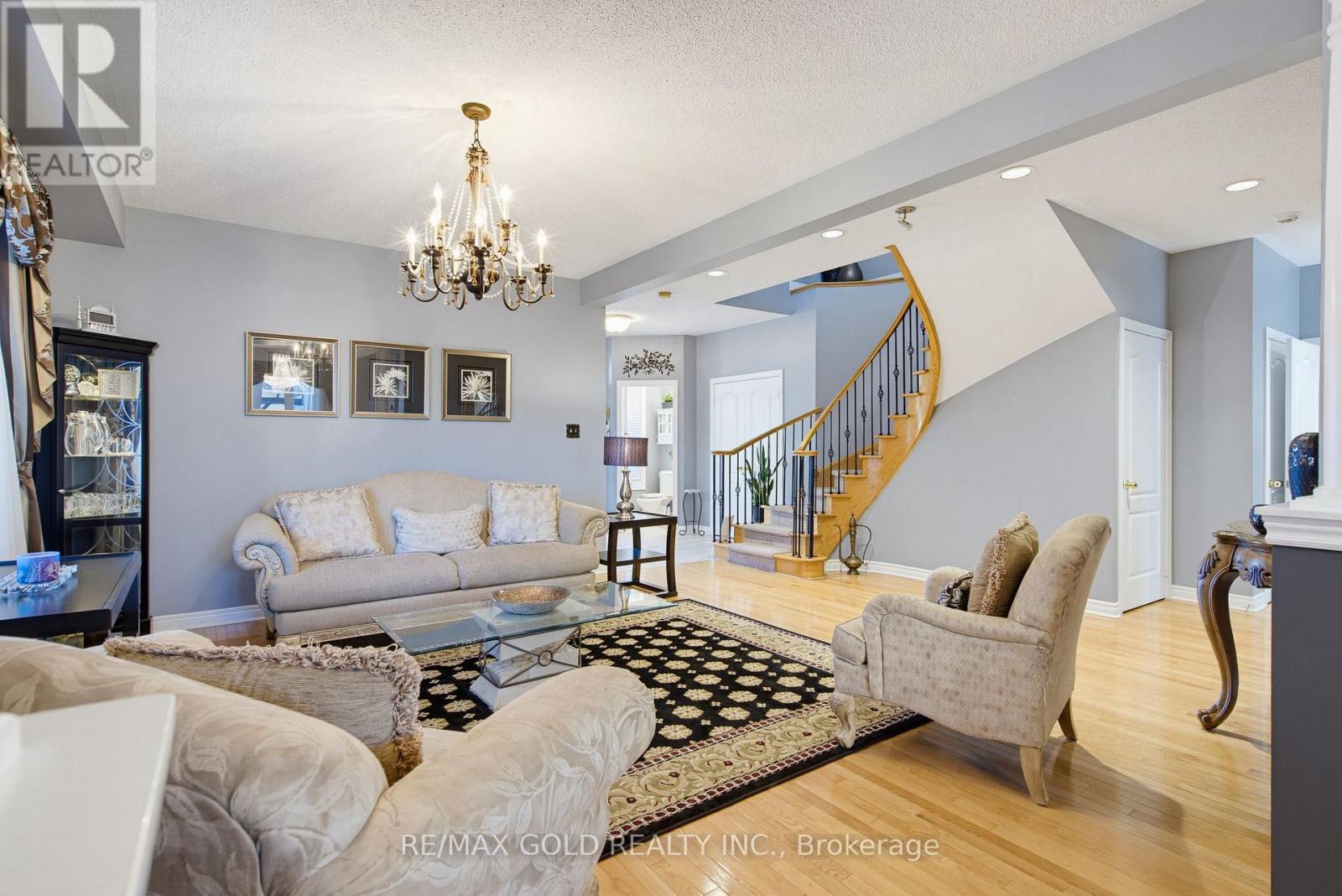29 Blaketon Court, Brampton, Ontario  L6P 1K7 - Photo 10 - W13819182