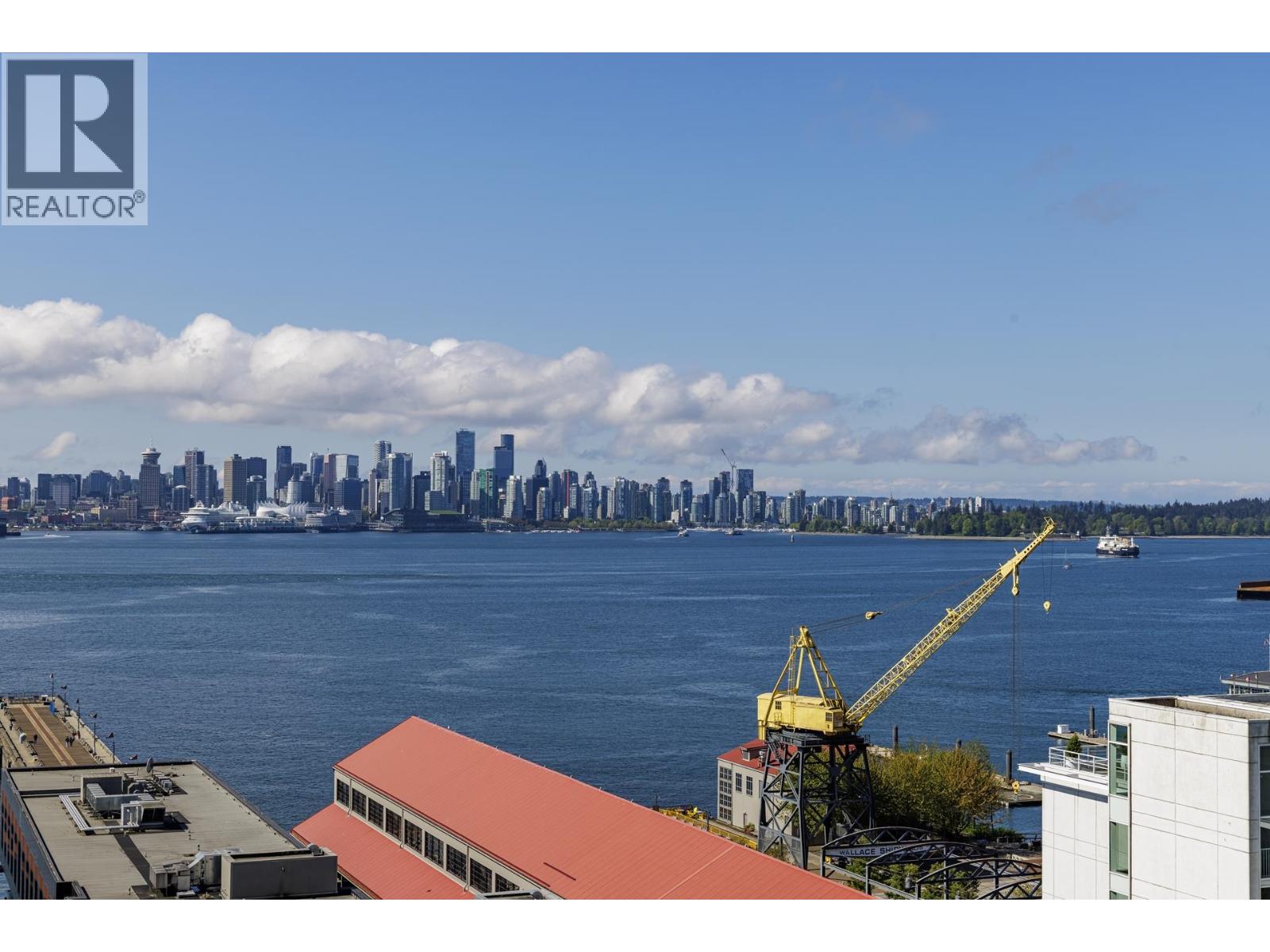 Ph1 168 E Esplanade, North Vancouver, British Columbia  V7L 4X8 - Photo 4 - R3148481
