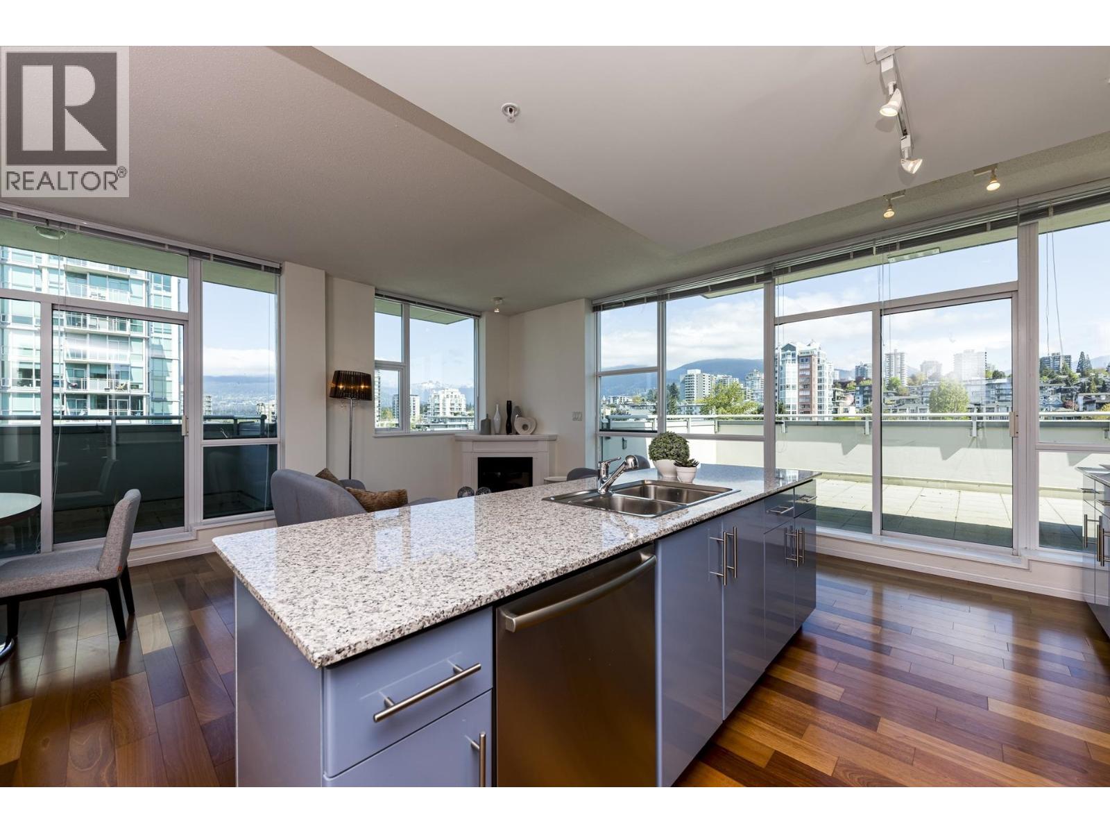 Ph1 168 E Esplanade, North Vancouver, British Columbia  V7L 4X8 - Photo 5 - R3148481