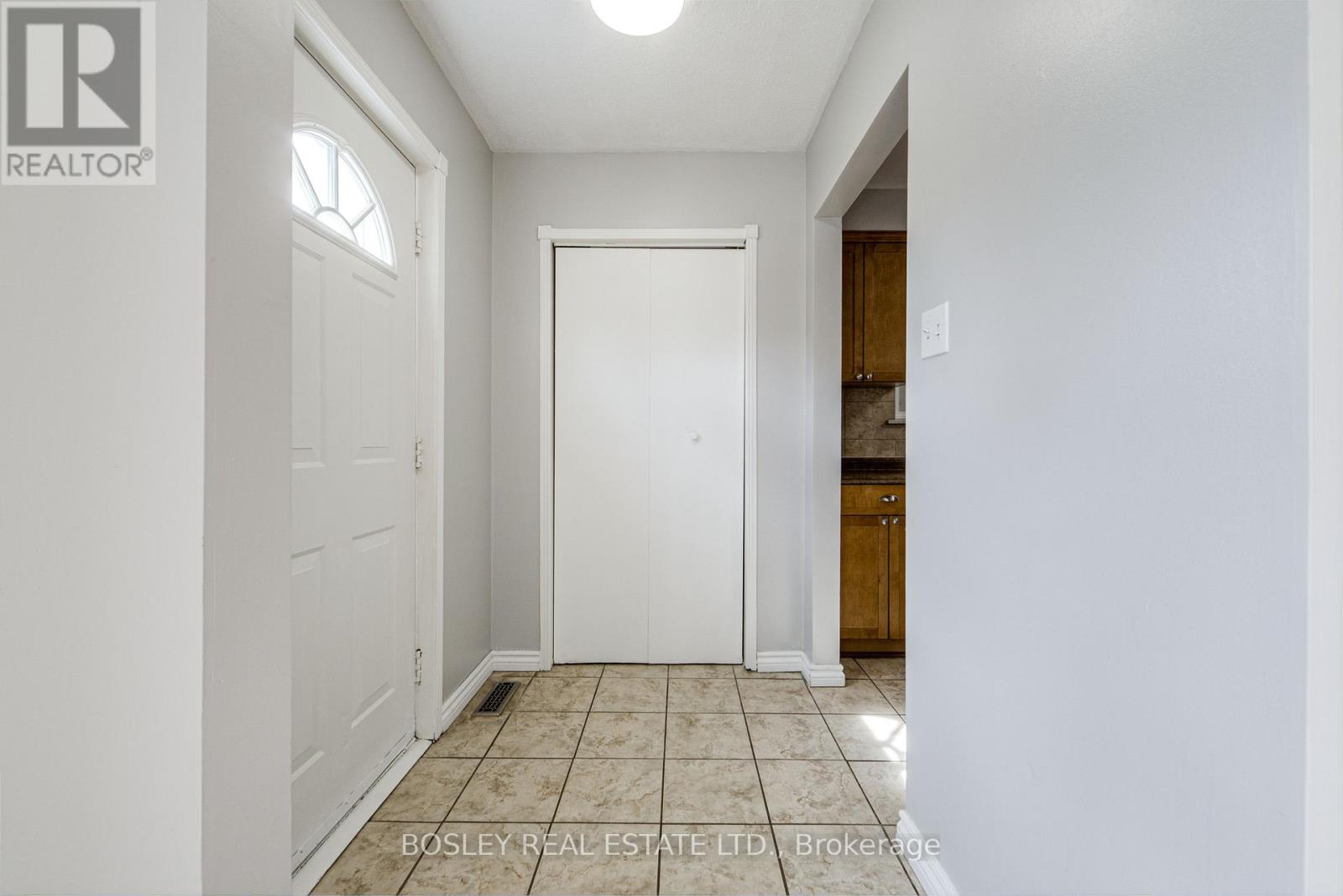 46 Austen Lane, Barrie, Ontario  L4N 5C7 - Photo 7 - S13819558