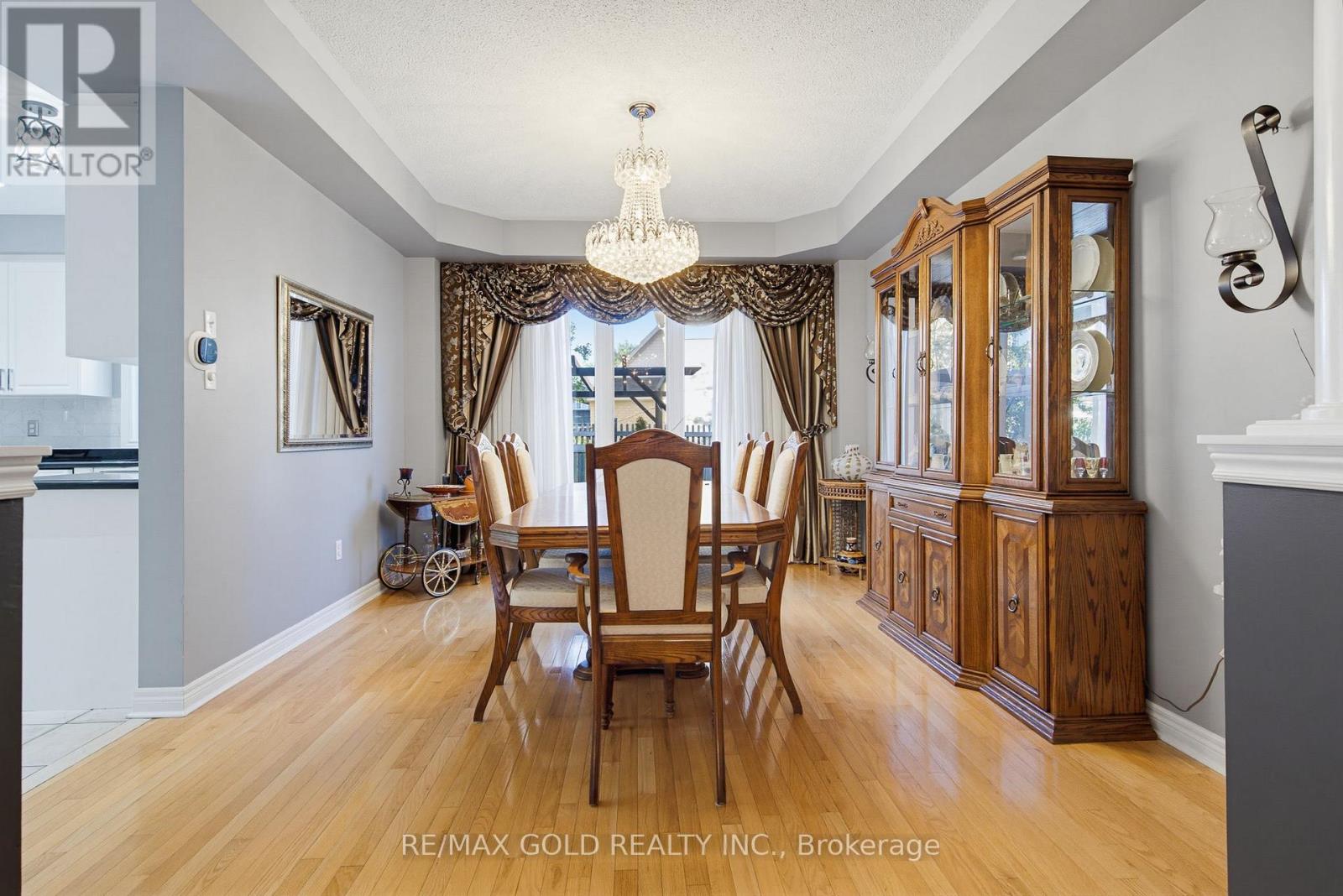 29 Blaketon Court, Brampton, Ontario  L6P 1K7 - Photo 12 - W13819182