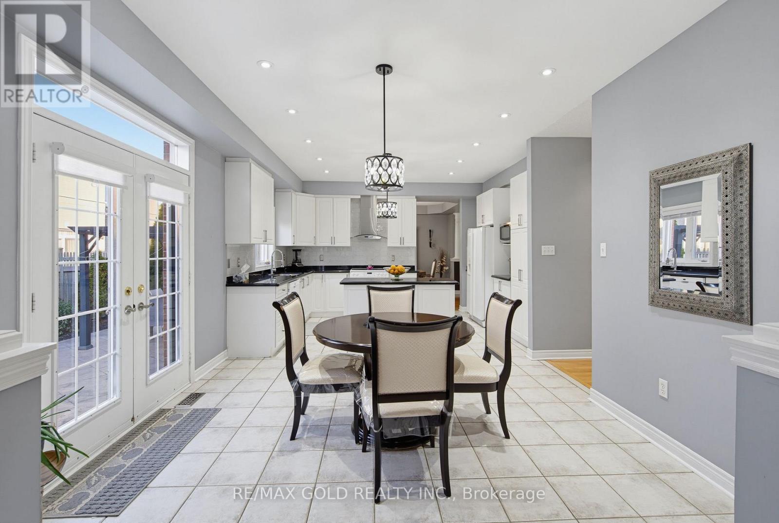 29 Blaketon Court, Brampton, Ontario  L6P 1K7 - Photo 16 - W13819182