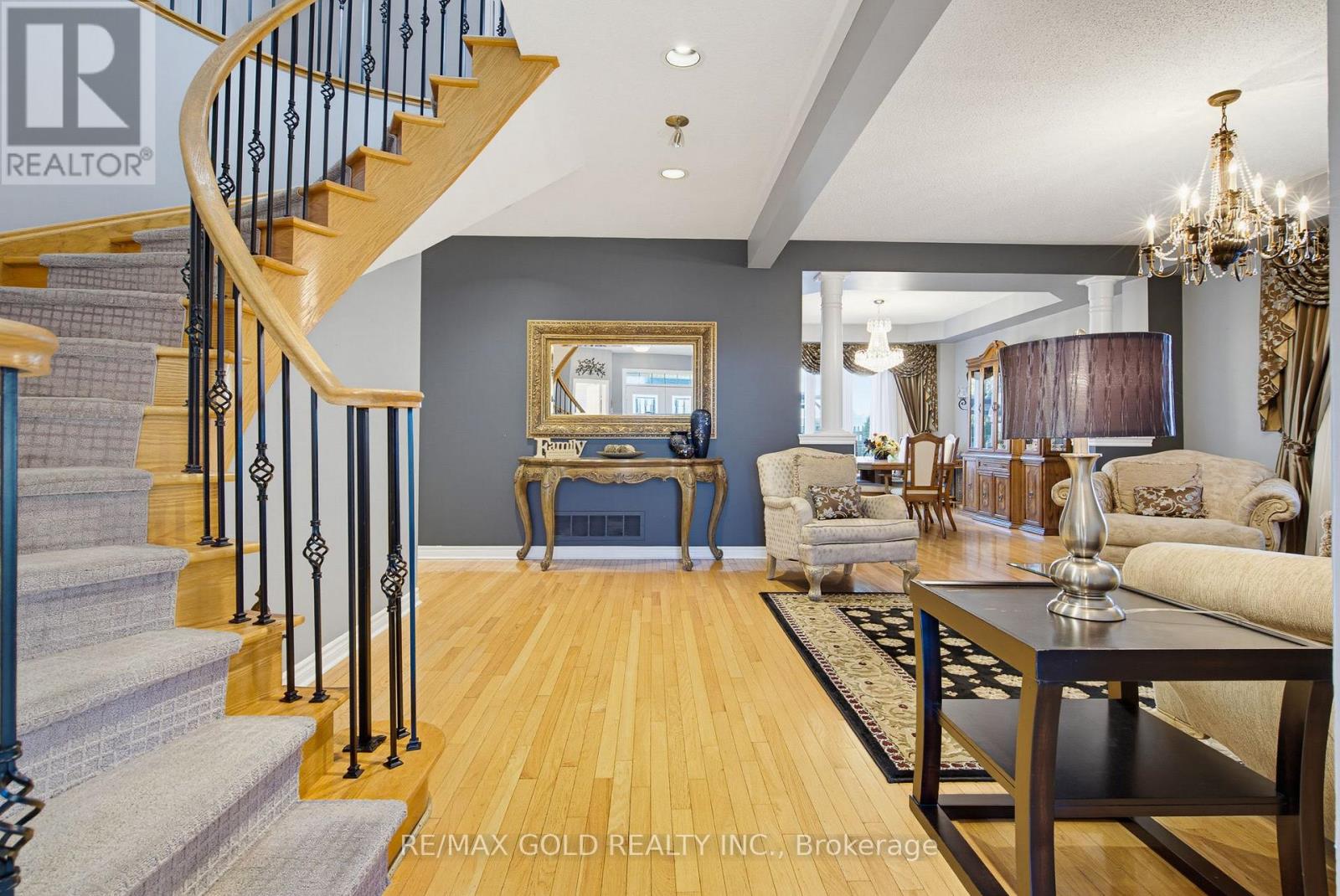 29 Blaketon Court, Brampton, Ontario  L6P 1K7 - Photo 6 - W13819182