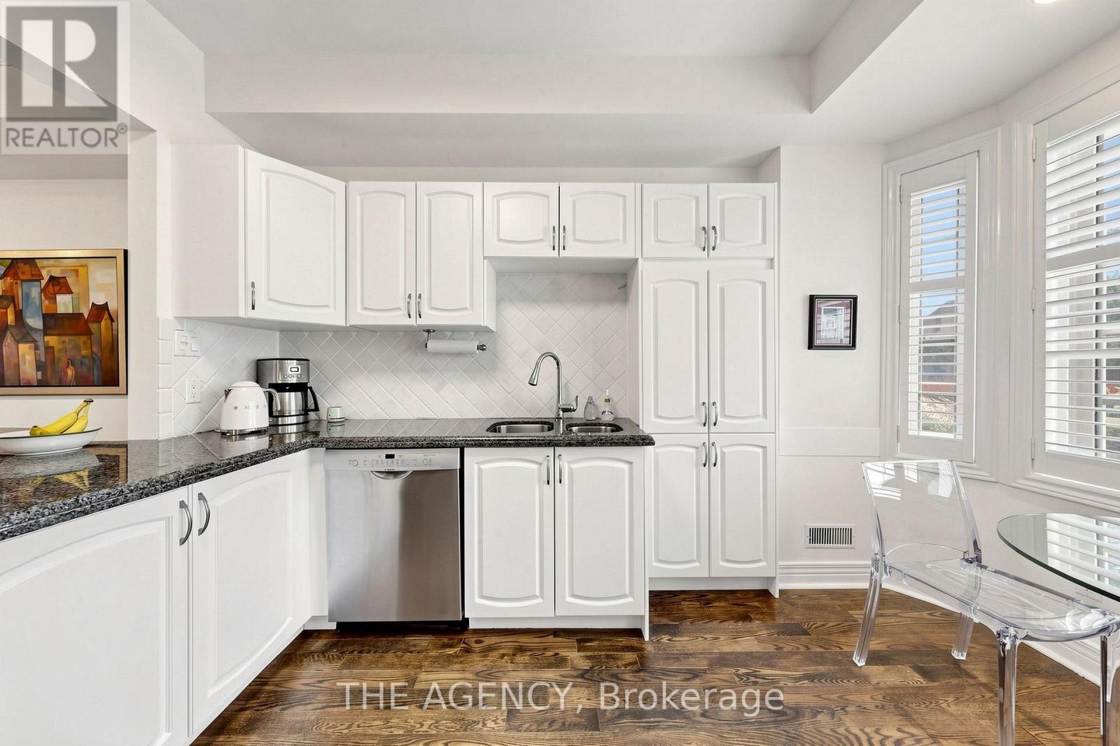272 Redpath Avenue, Toronto, Ontario  M4P 3H6 - Photo 15 - C13809718