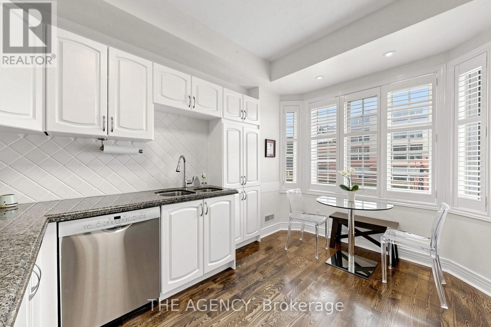 272 Redpath Avenue, Toronto, Ontario  M4P 3H6 - Photo 10 - C13809718