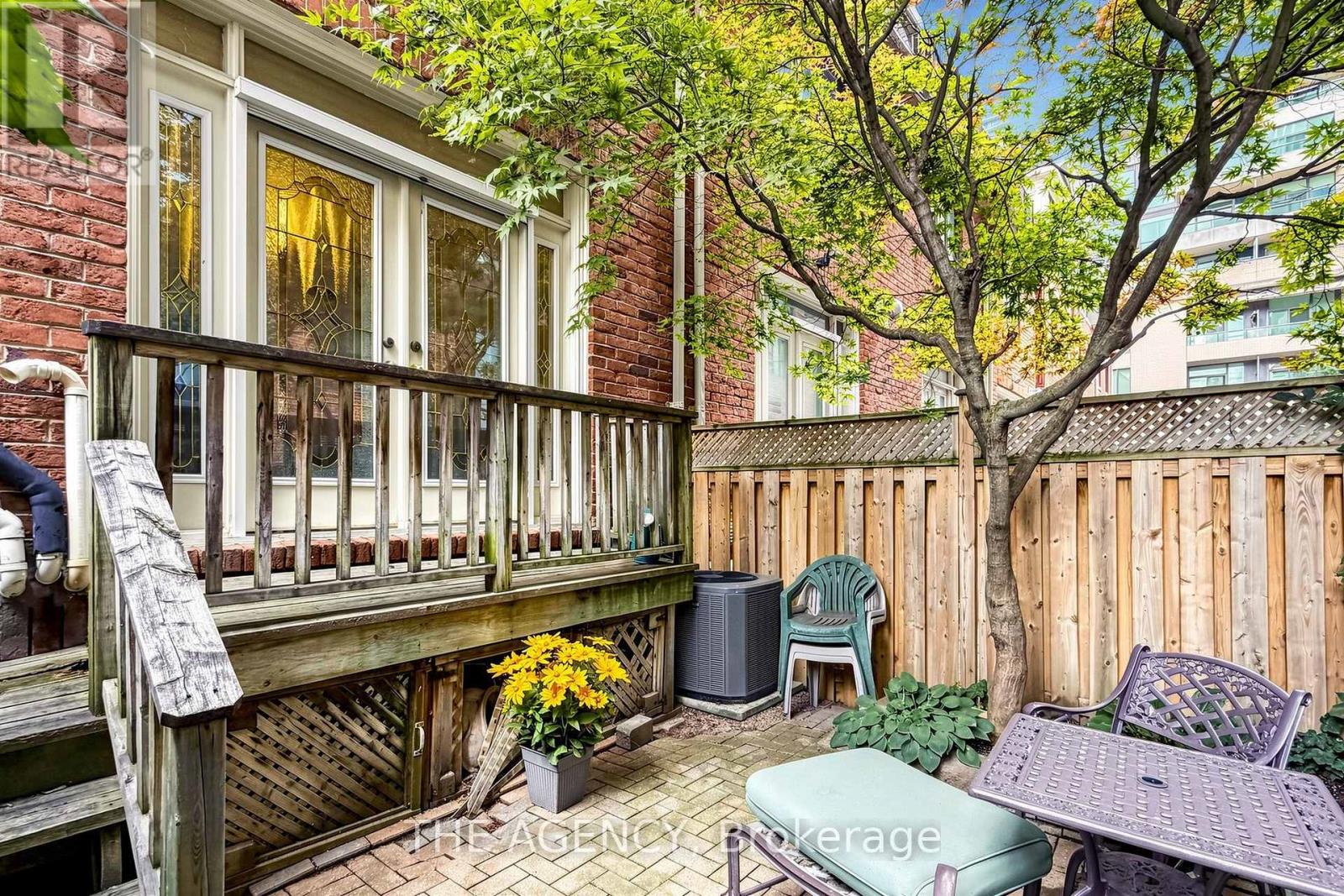 272 Redpath Avenue, Toronto, Ontario  M4P 3H6 - Photo 33 - C13809718