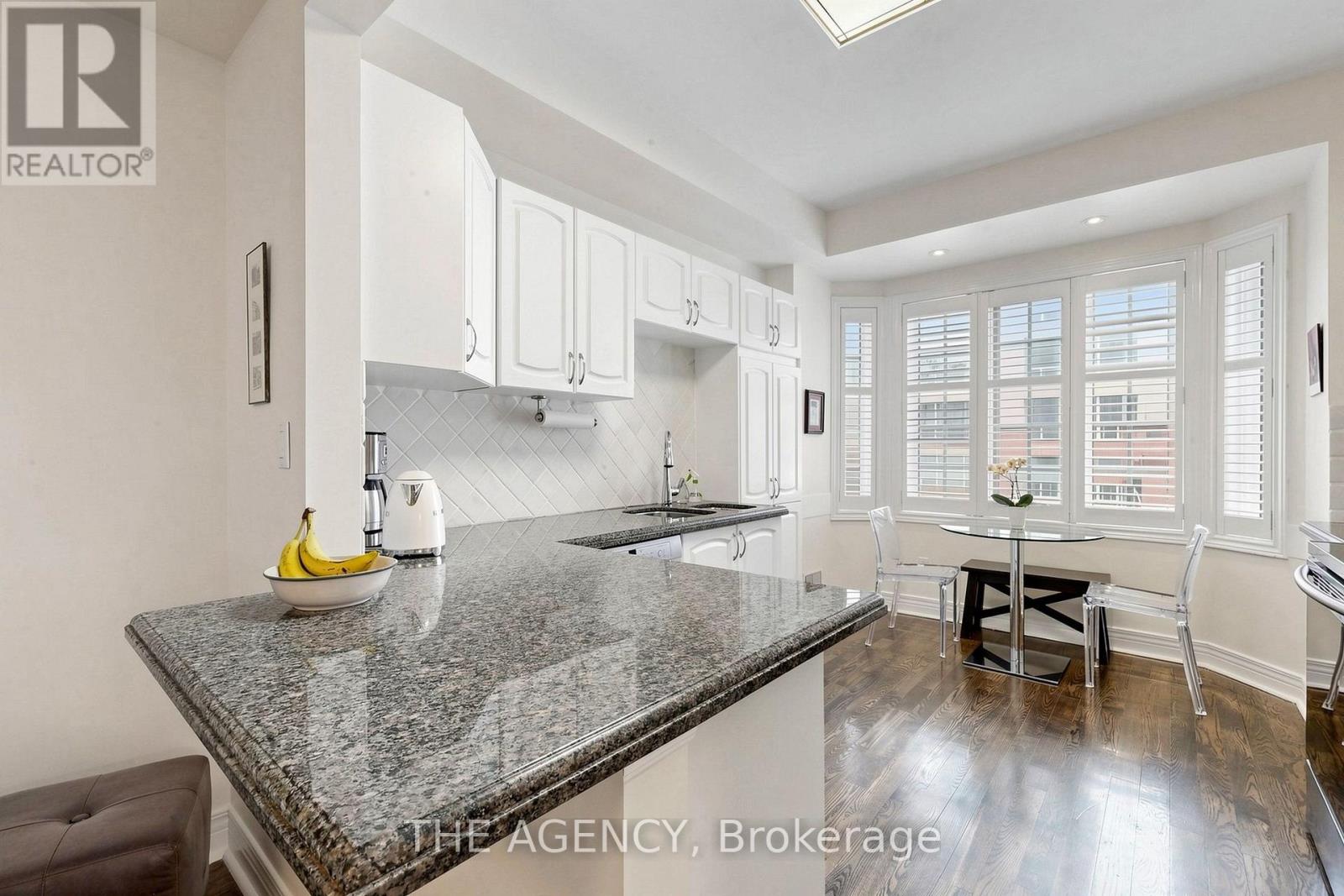 272 Redpath Avenue, Toronto, Ontario  M4P 3H6 - Photo 9 - C13809718