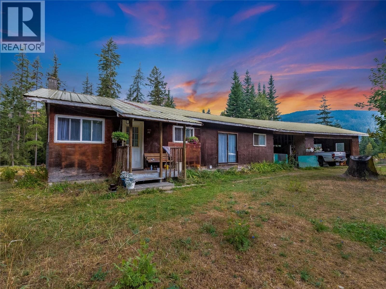 4604 Blewett Road, Nelson, British Columbia