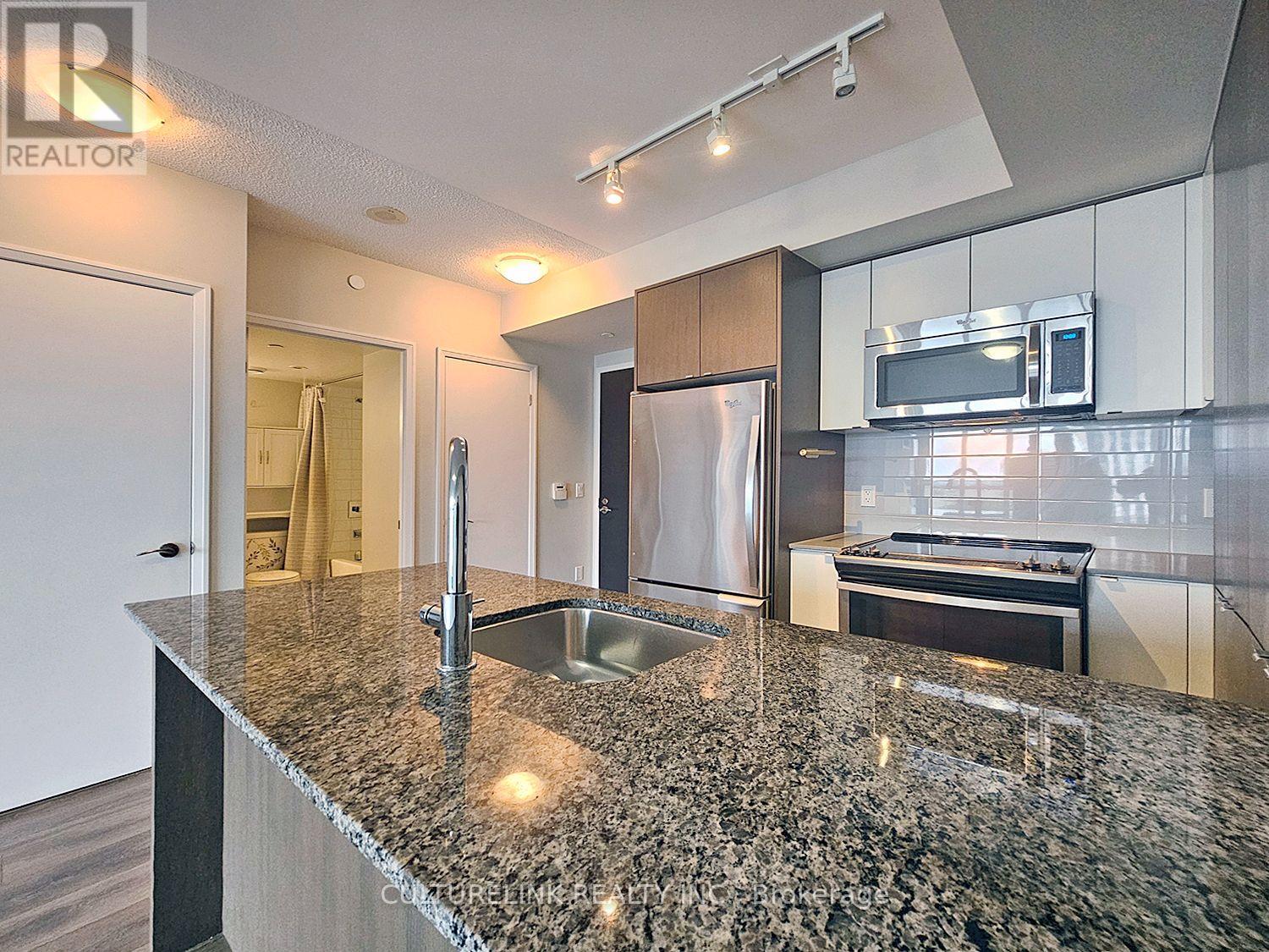 1003 - 9 Valhalla Inn Road, Toronto, Ontario  M9B 1S9 - Photo 5 - W13819034