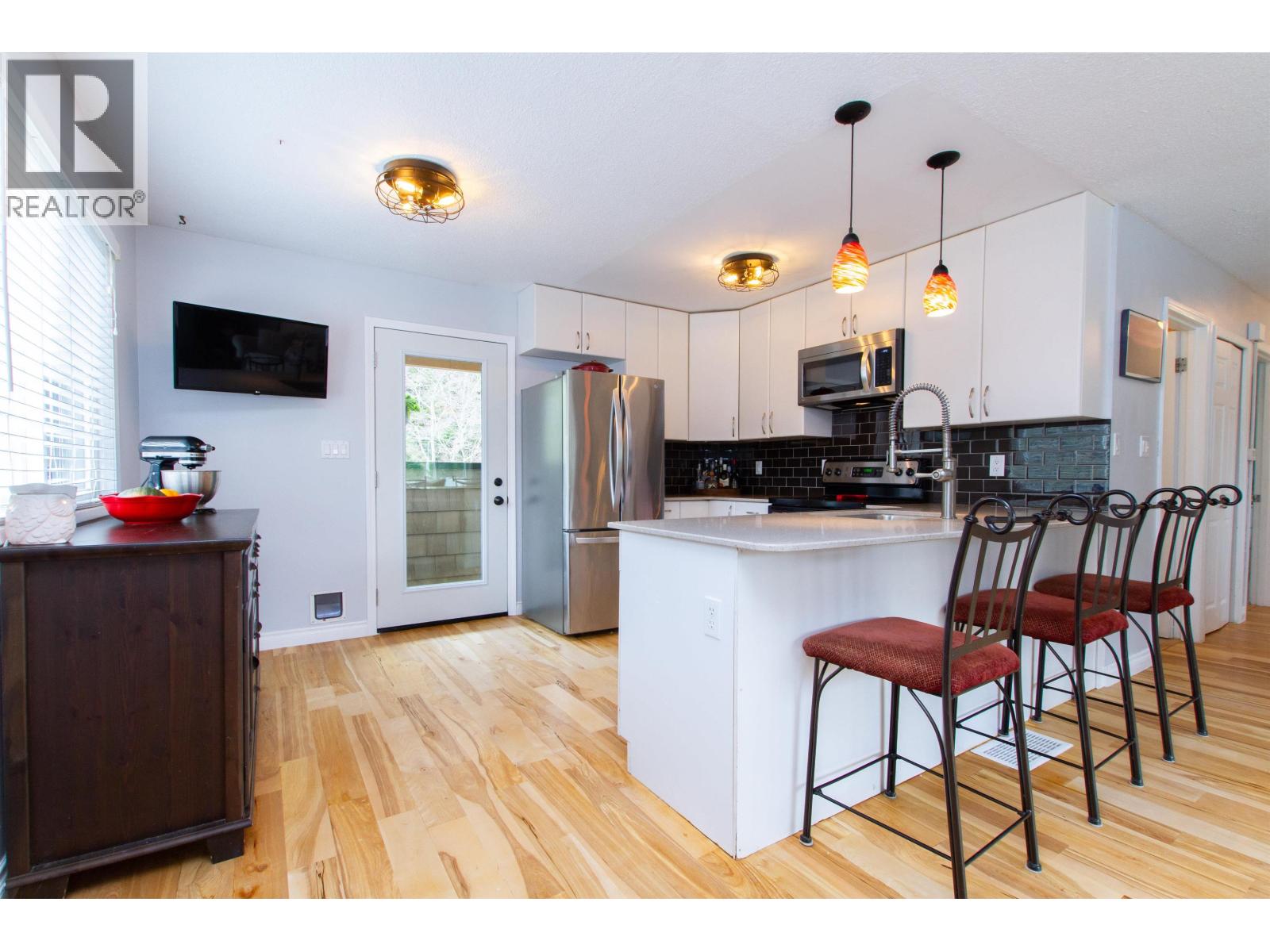 42056 BIRKEN ROAD photo 3