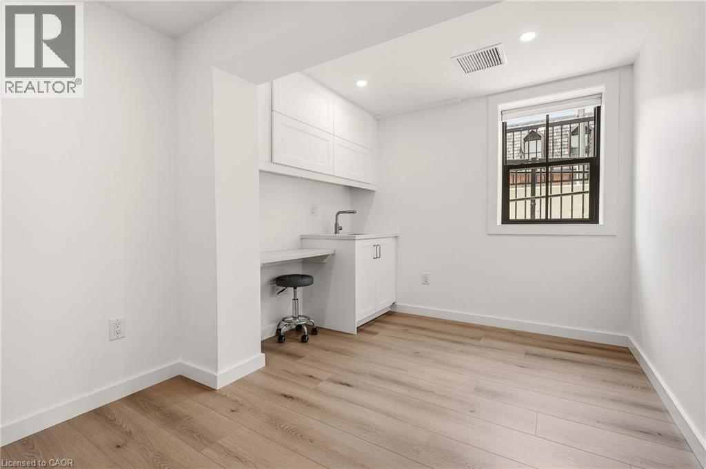 326 Wilson Street E Unit# Room 2, Ancaster, Ontario  L9G 2C2 - Photo 28 - 40865458