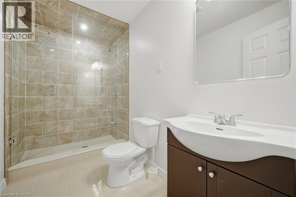 8 Farmhouse Crescent, Richmond Hill, Ontario  L4E 0K1 - Photo 32 - 40865534