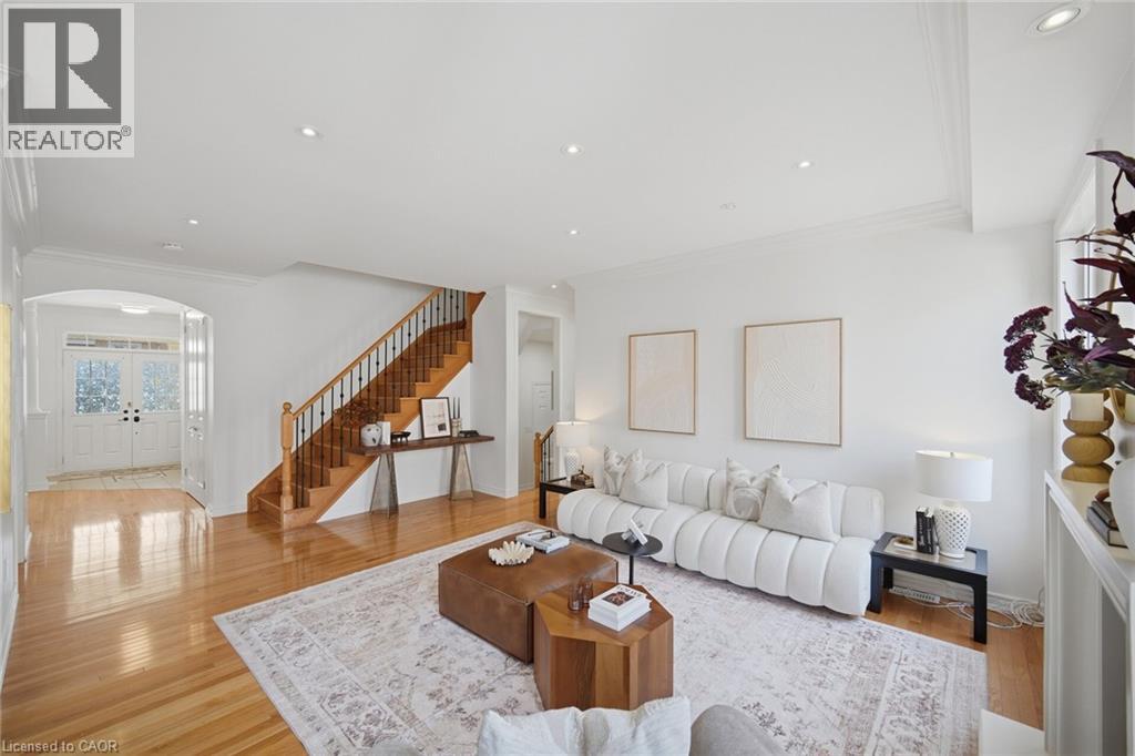 8 Farmhouse Crescent, Richmond Hill, Ontario  L4E 0K1 - Photo 14 - 40865534