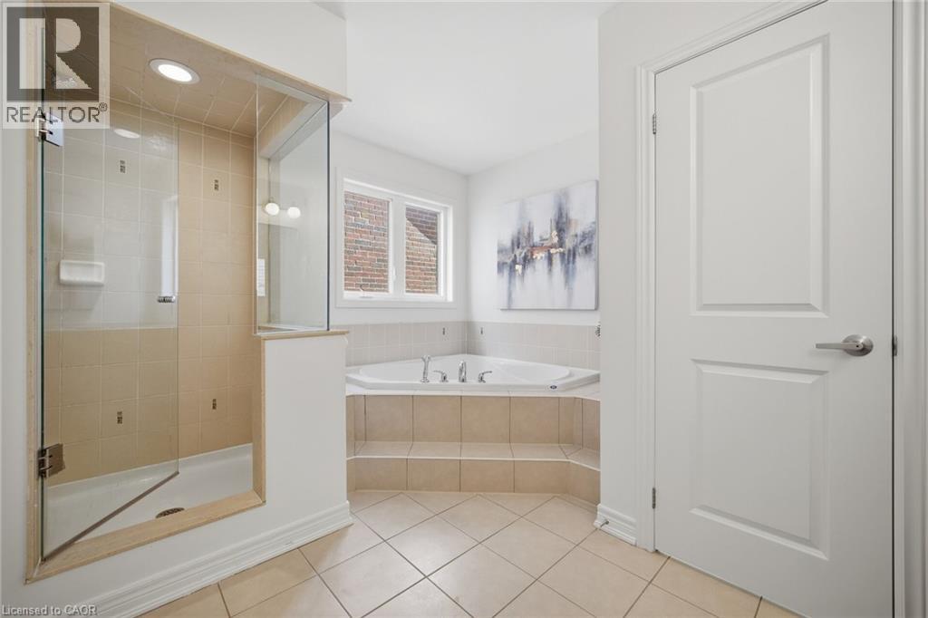 8 Farmhouse Crescent, Richmond Hill, Ontario  L4E 0K1 - Photo 19 - 40865534