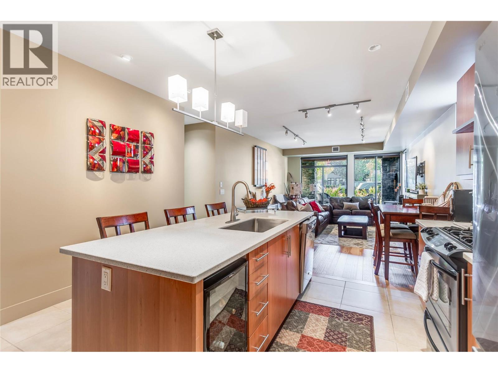 446 West Avenue Unit# 102, Kelowna, British Columbia  V1Y 4Z2 - Photo 6 - 10400860