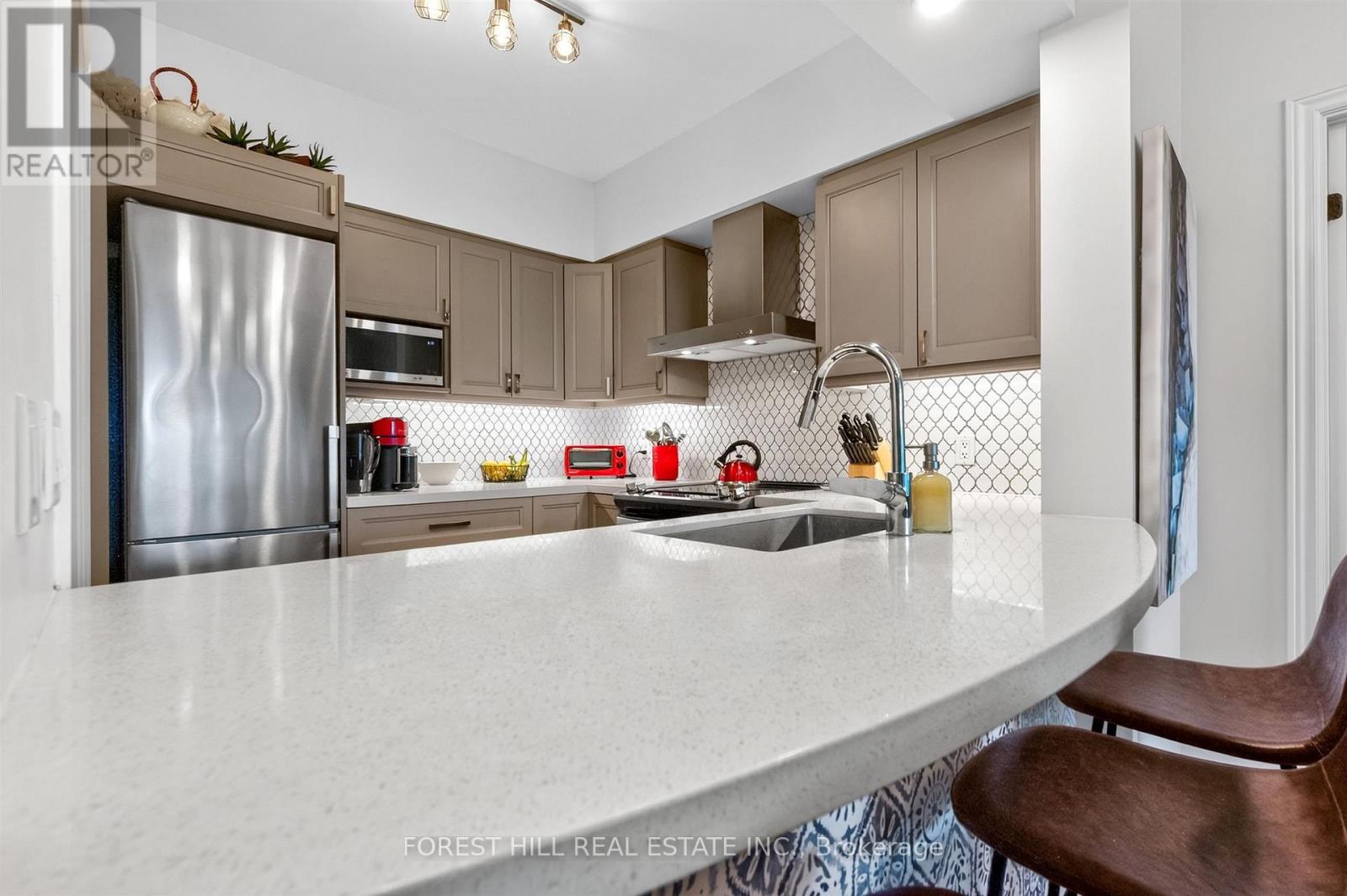 508 - 2 Edith Drive, Toronto, Ontario  M4R 2H7 - Photo 13 - C13817882