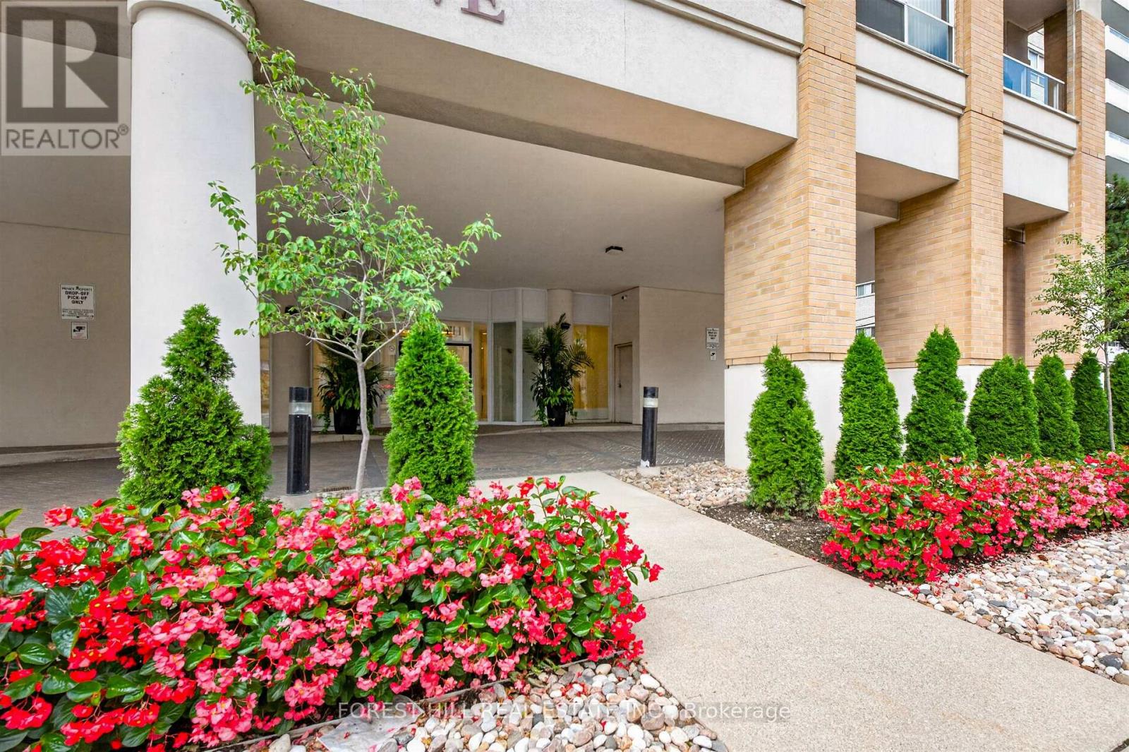 508 - 2 Edith Drive, Toronto, Ontario  M4R 2H7 - Photo 5 - C13817882