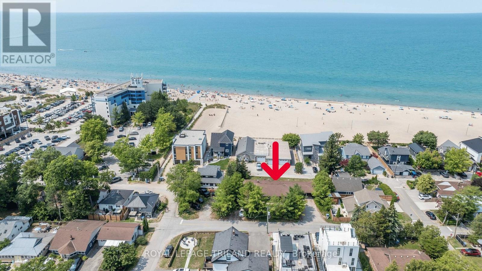 27 HILL STREET, Lambton Shores, Ontario