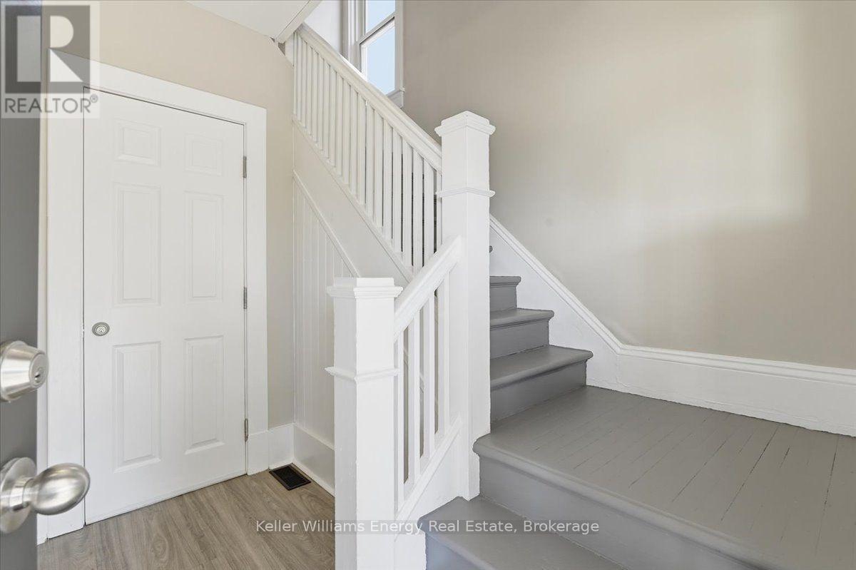 108 Division Street, Oshawa, Ontario  L1G 5M1 - Photo 4 - E13819914