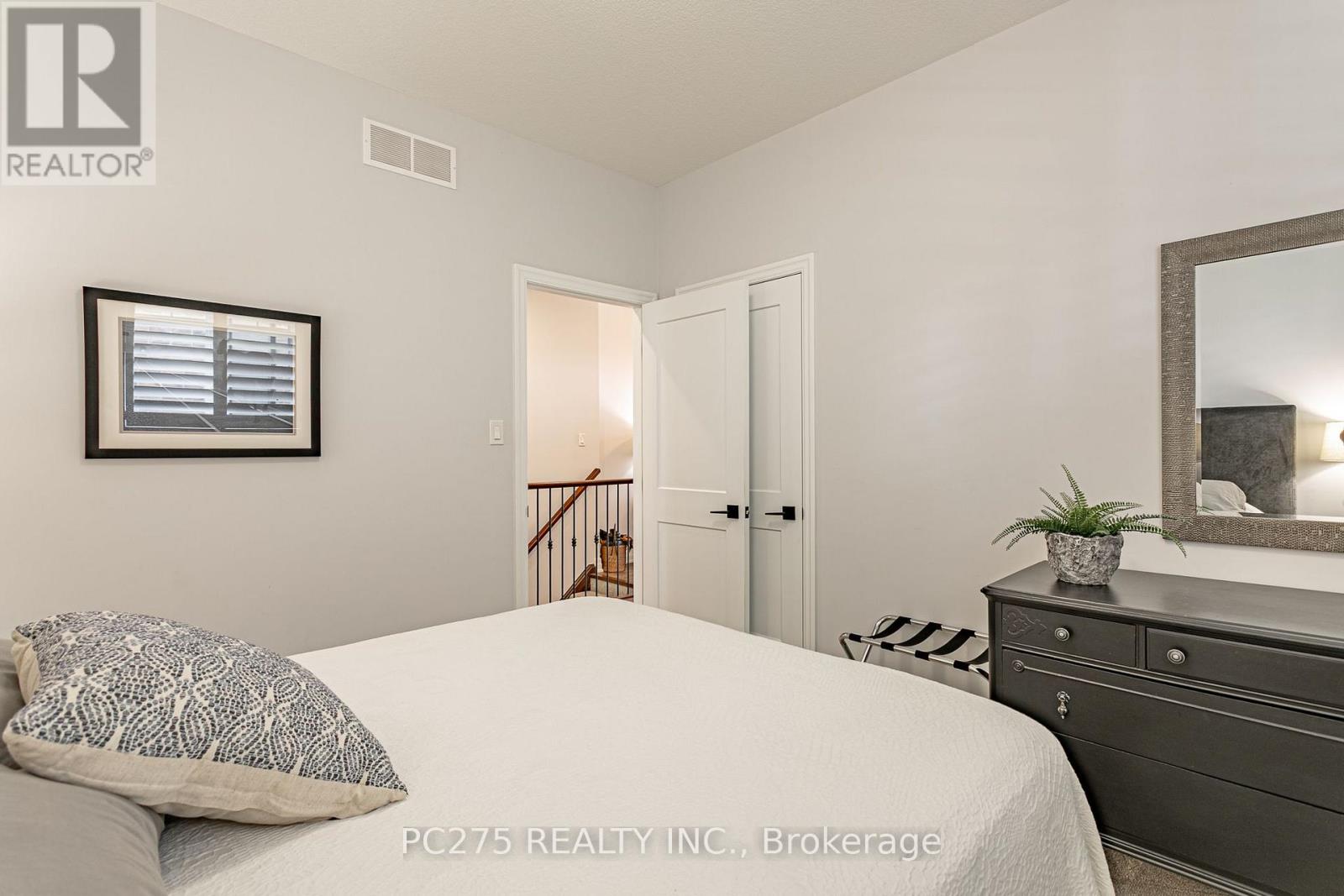 9 Foxborough Place, Thames Centre, Ontario  N0M 2P0 - Photo 11 - X13820040