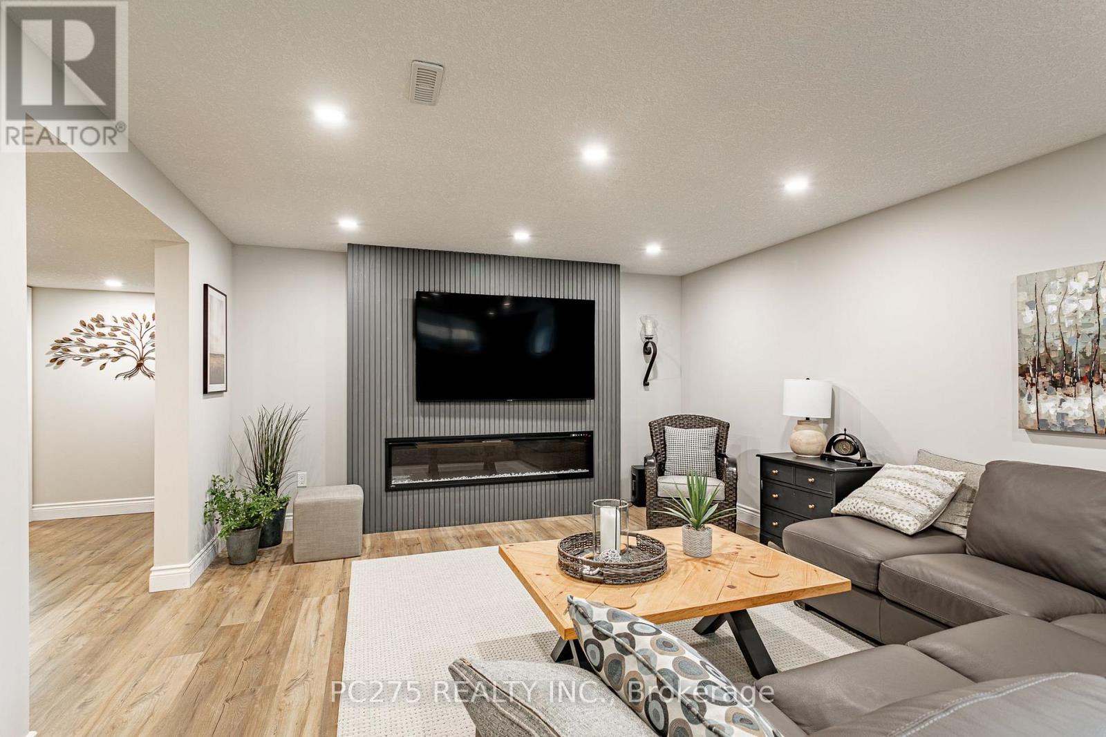 9 Foxborough Place, Thames Centre, Ontario  N0M 2P0 - Photo 31 - X13820040