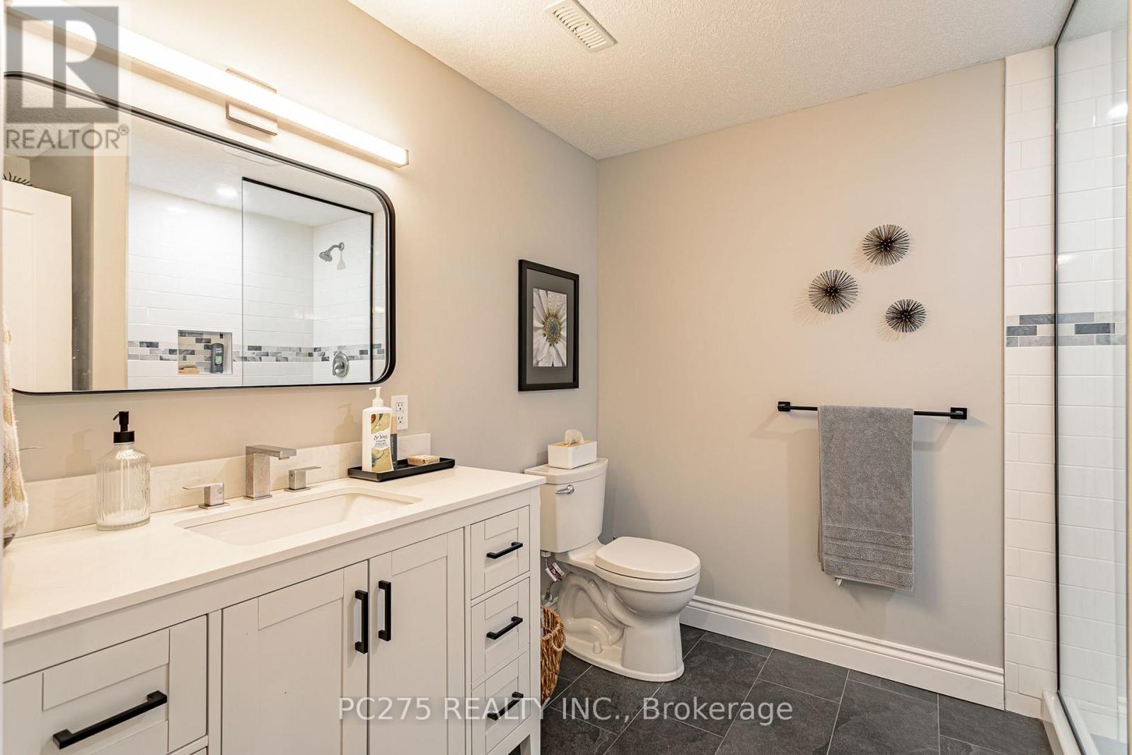 9 Foxborough Place, Thames Centre, Ontario  N0M 2P0 - Photo 36 - X13820040