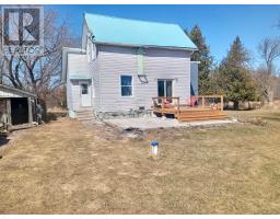 32 MARTIN AVENUE, La Vallee, Ontario