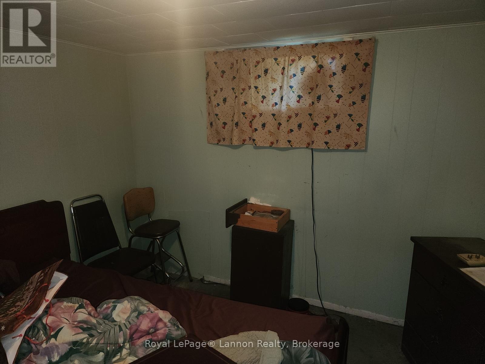 216 MAIN photo 22
