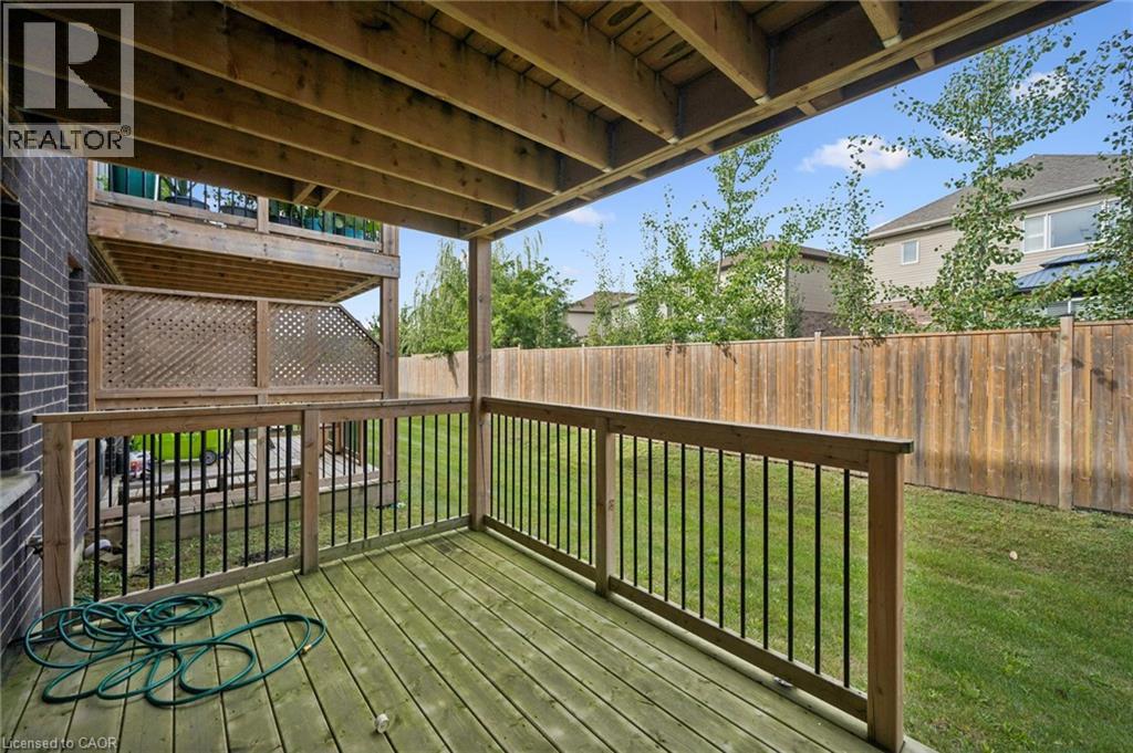 135 HARDCASTLE Drive Unit# 47 photo 29