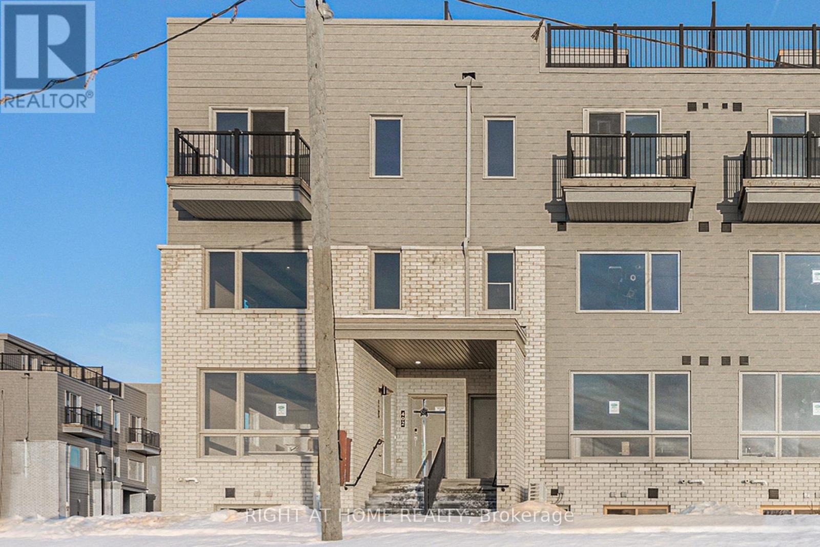 402 MISHI, Ottawa, Ontario