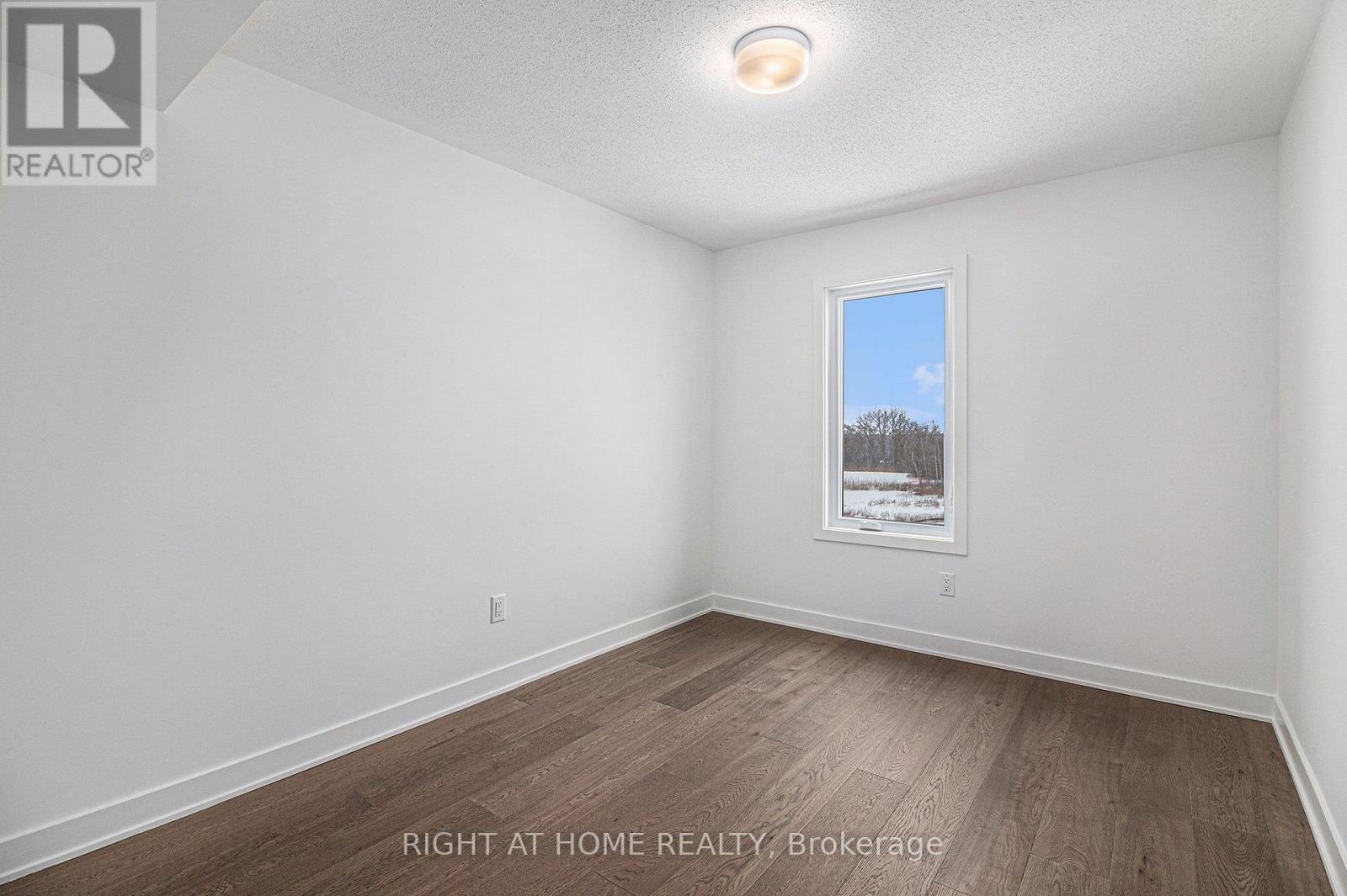 402 Mishi, Ottawa, Ontario  K1K 5C5 - Photo 11 - X13820116