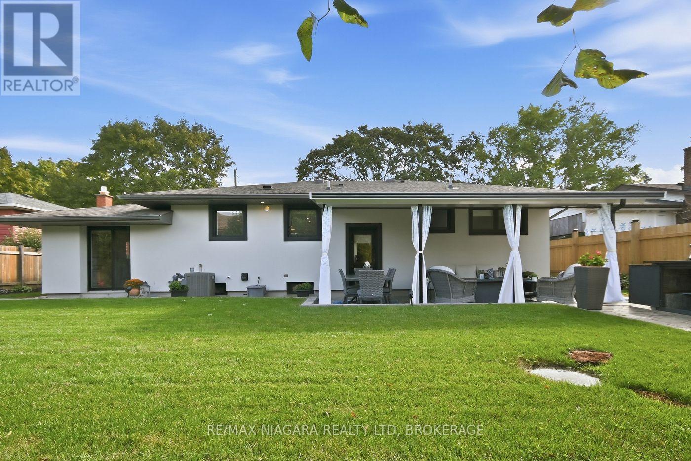9 Bishops Road, St. Catharines, Ontario L2M 1T8 - Photo 4 - X13820108