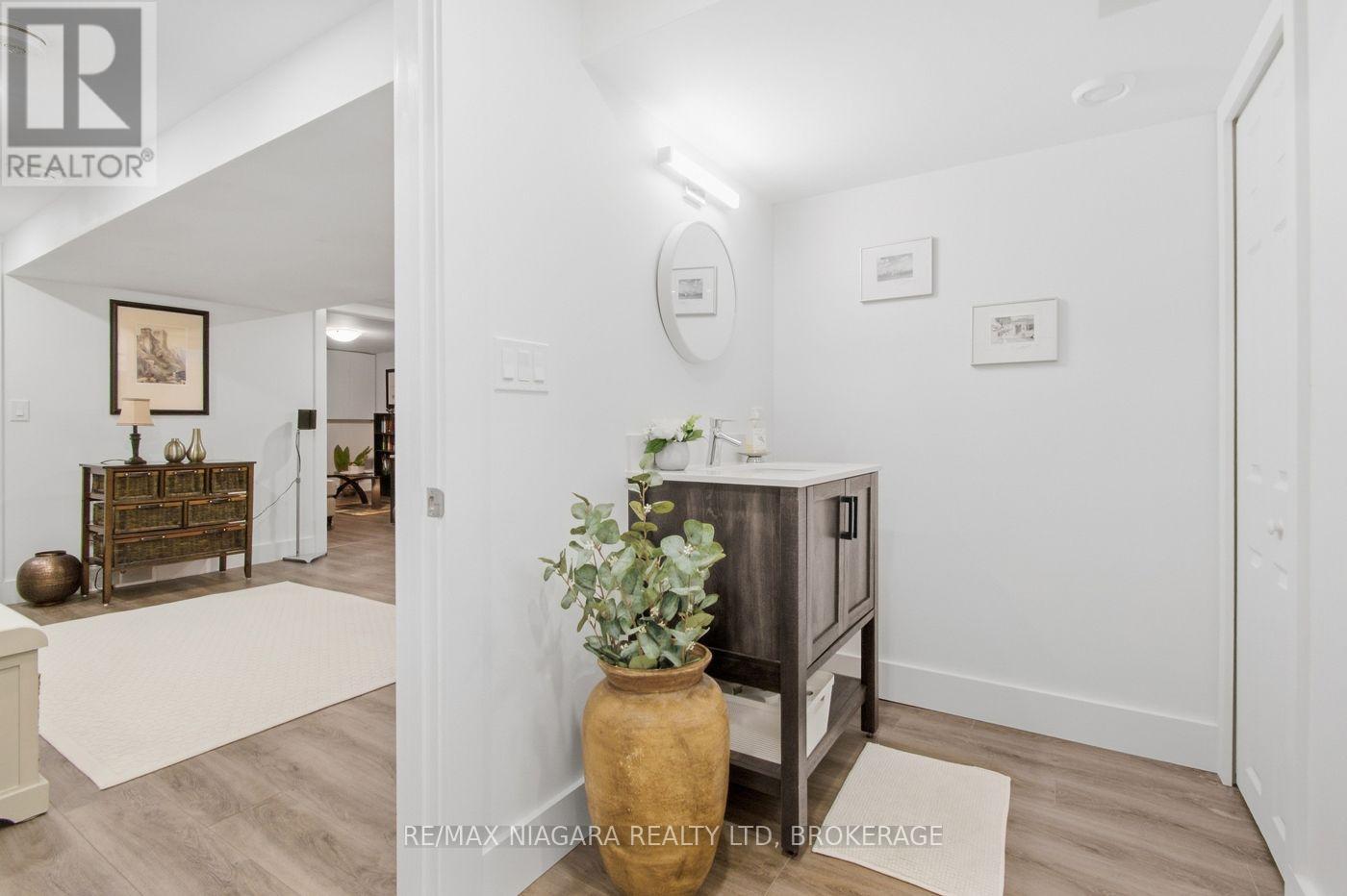 9 Bishops Road, St. Catharines, Ontario L2M 1T8 - Photo 41 - X13820108