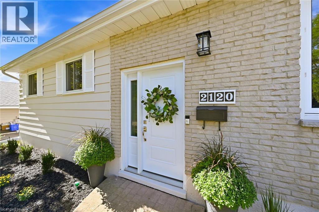 2120 CAVENDISH Drive photo 4
